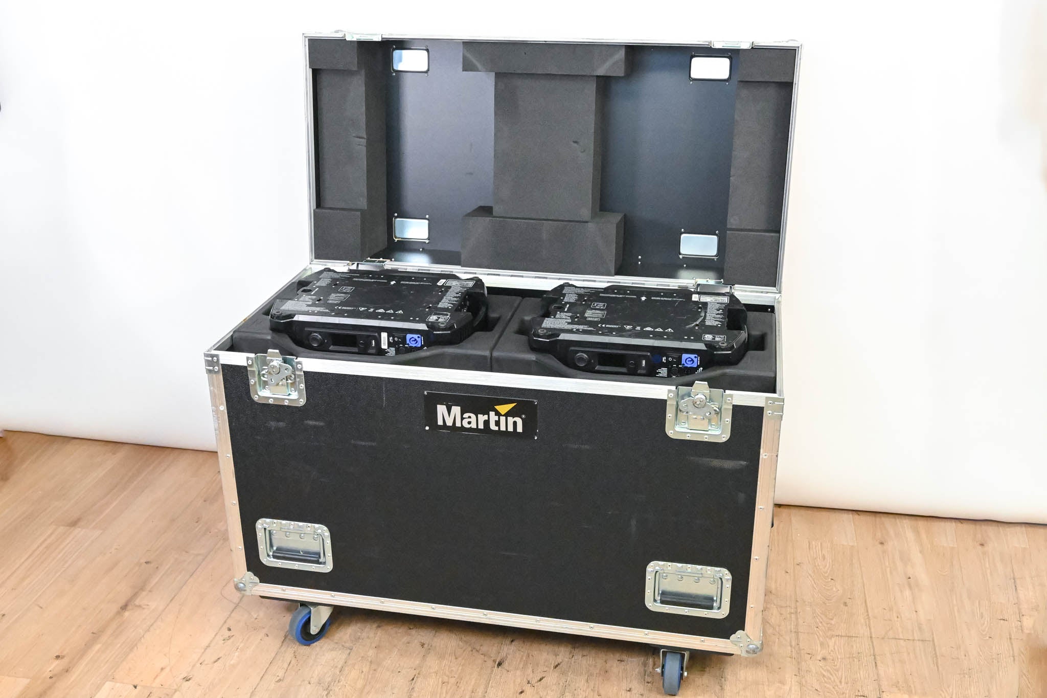 Martin MAC Viper AirFX Aerial Effects Fixture Pair with Flight Case