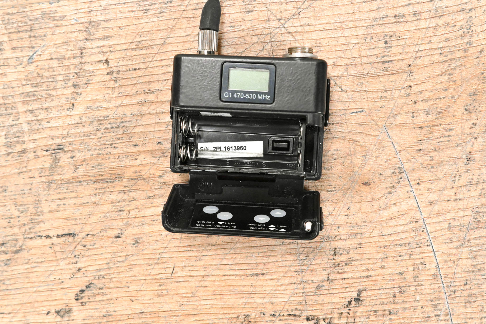 Shure UR1M Micro Bodypack Transmitter - G1 Band: 470-530 MHz