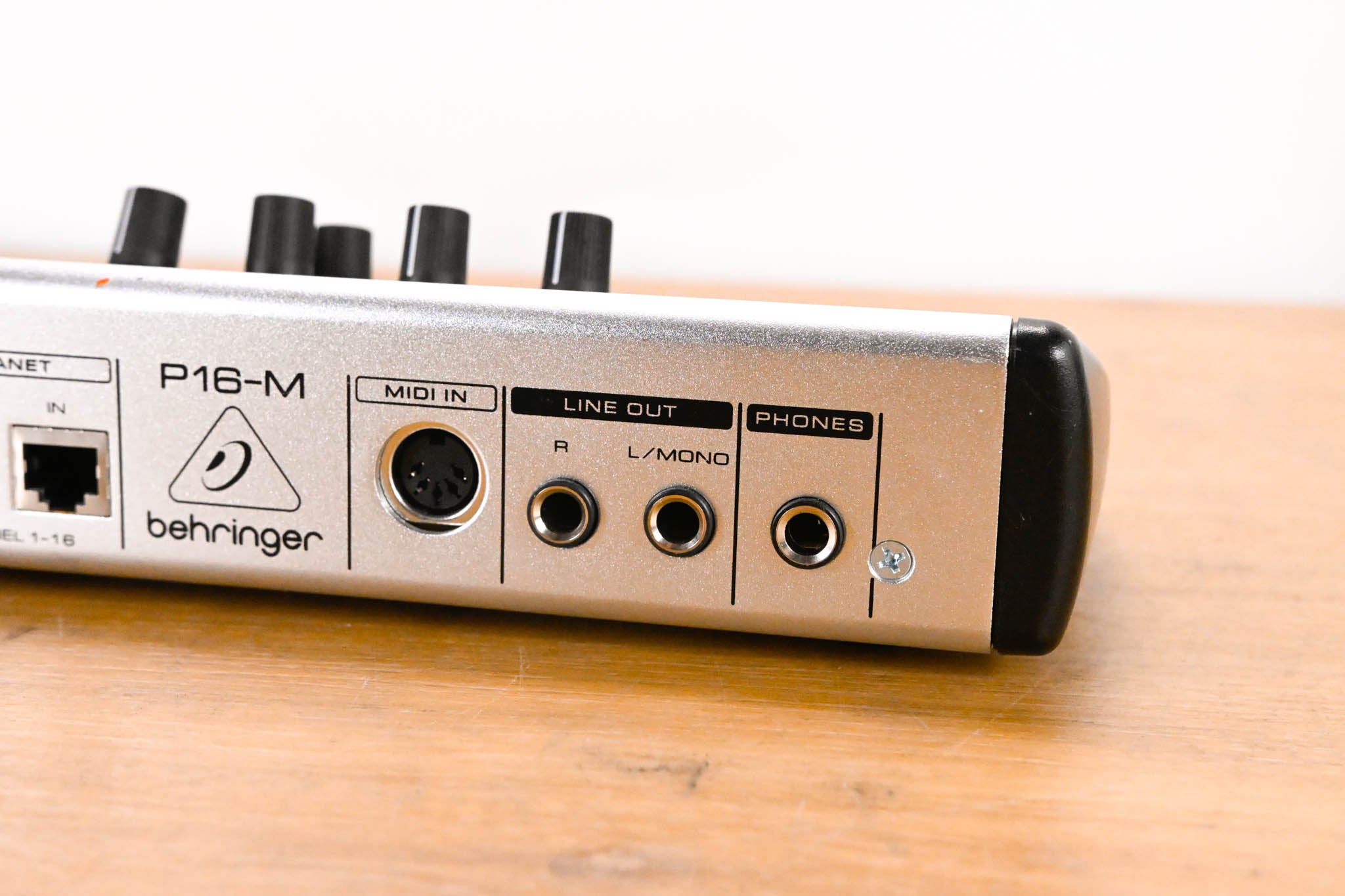 Behringer Powerplay P16-M 16-Channel Digital Personal Mixer