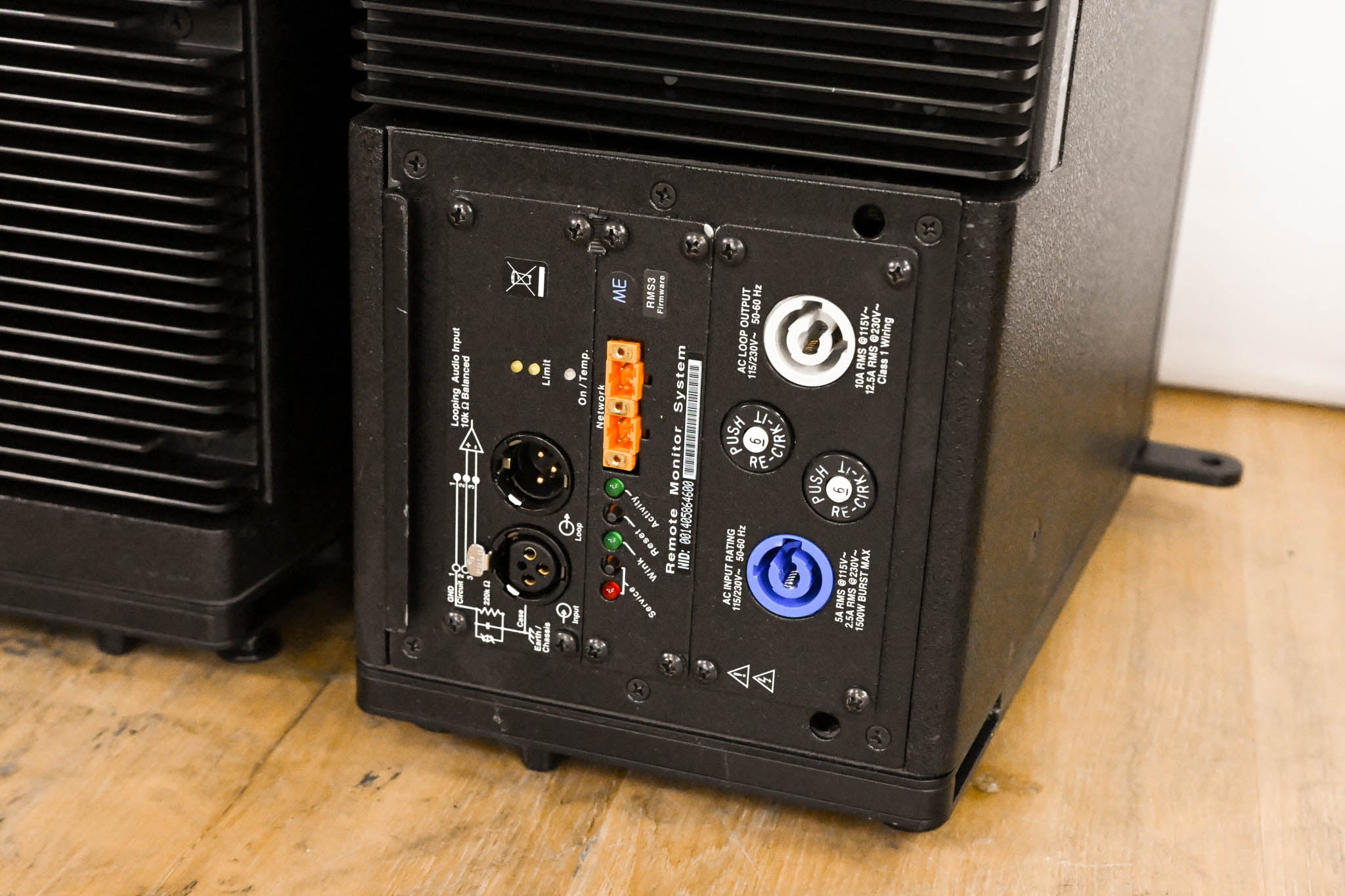 Meyer Sound M'elodie High-Power Curvilinear Array Loudspeaker (PAIR)