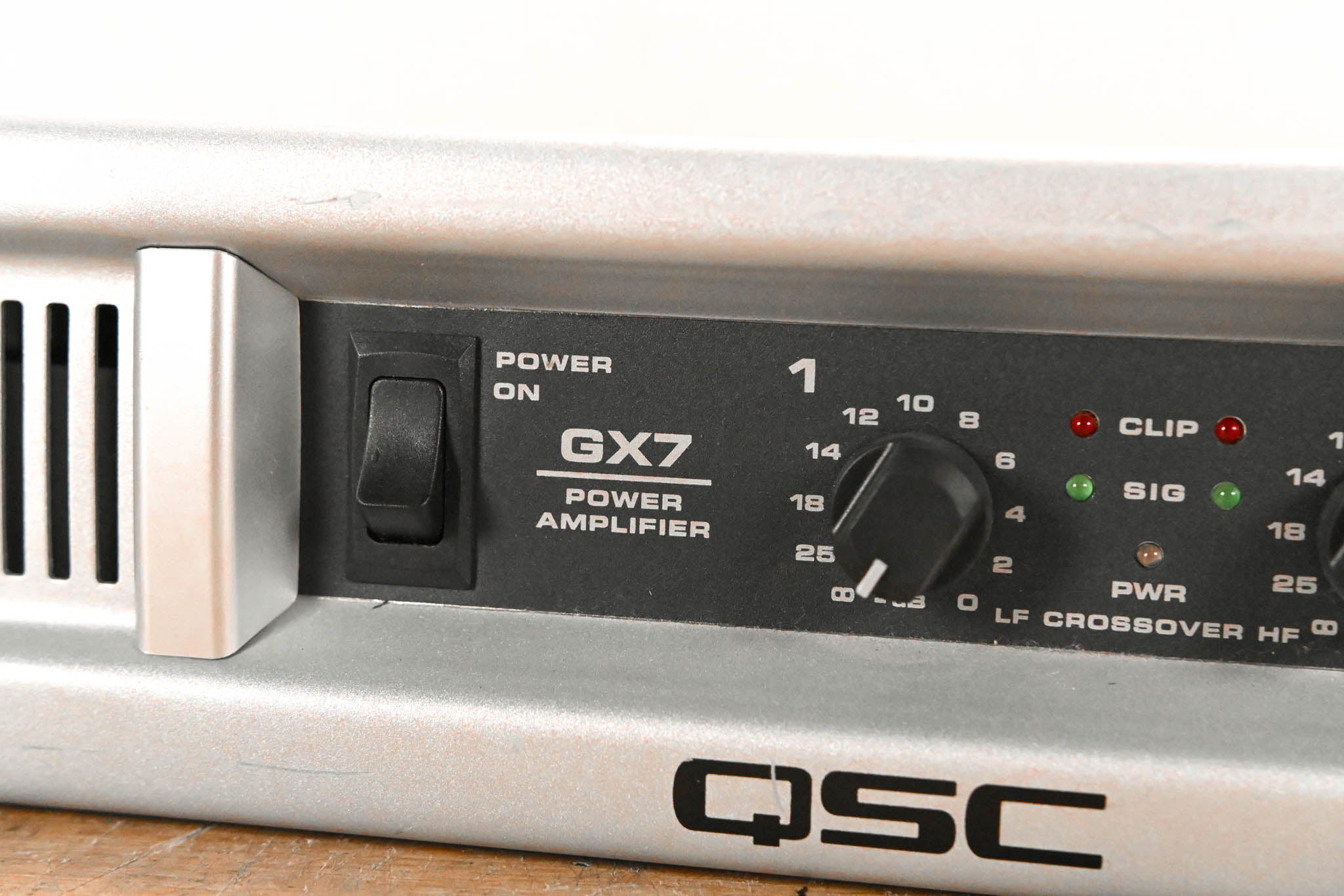 QSC GX7 2-Channel 1000W Power Amplifier CG01P4T