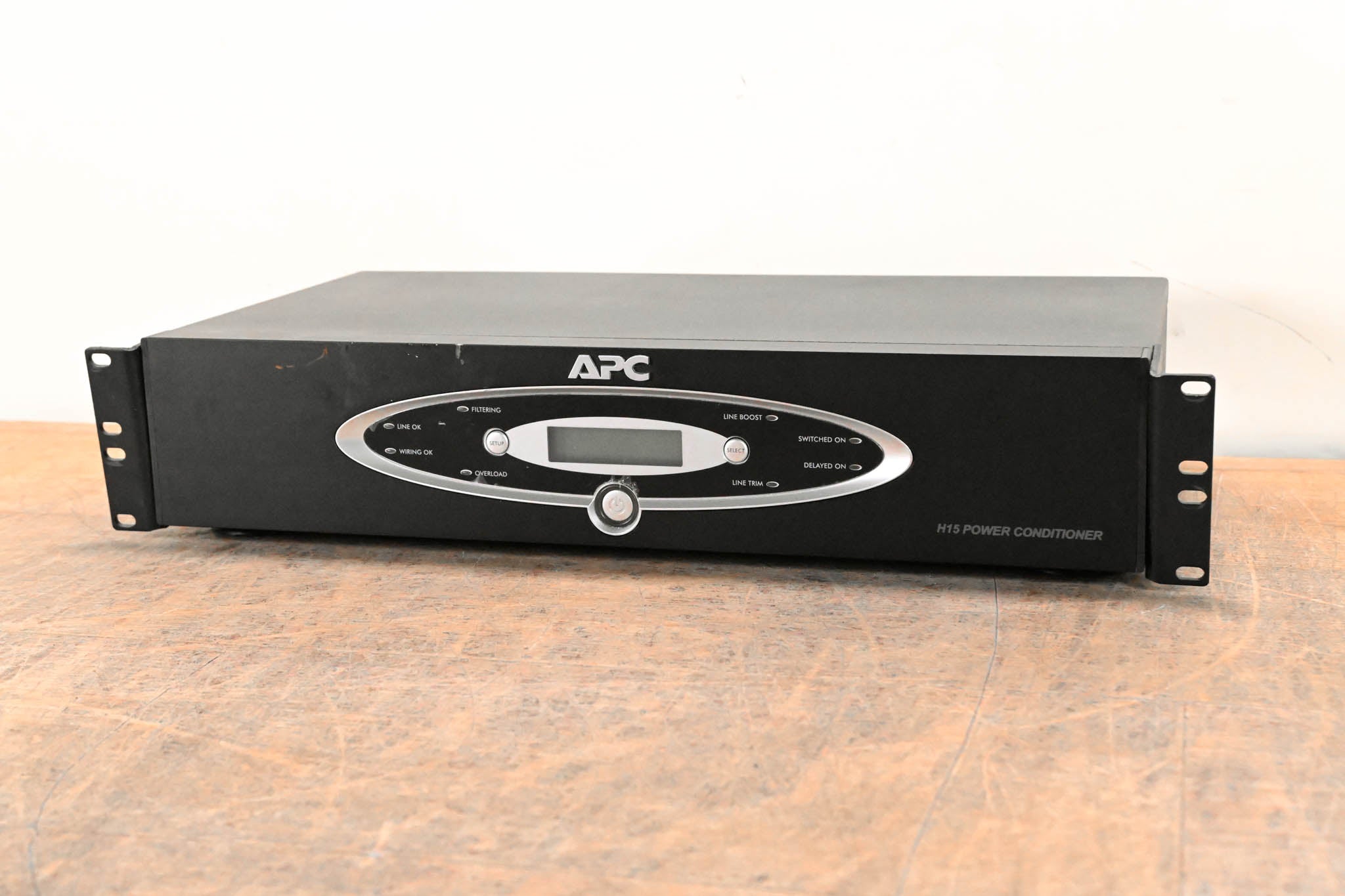 APC H15BLK Black 1.5kVA H Type Power Conditioner 120V