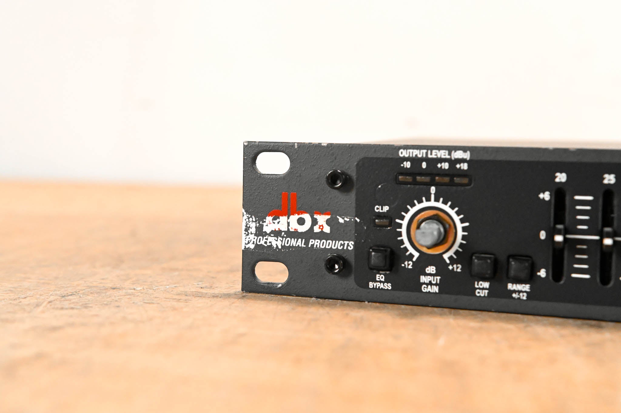 dbx 131 31-Band Graphic Equalizer