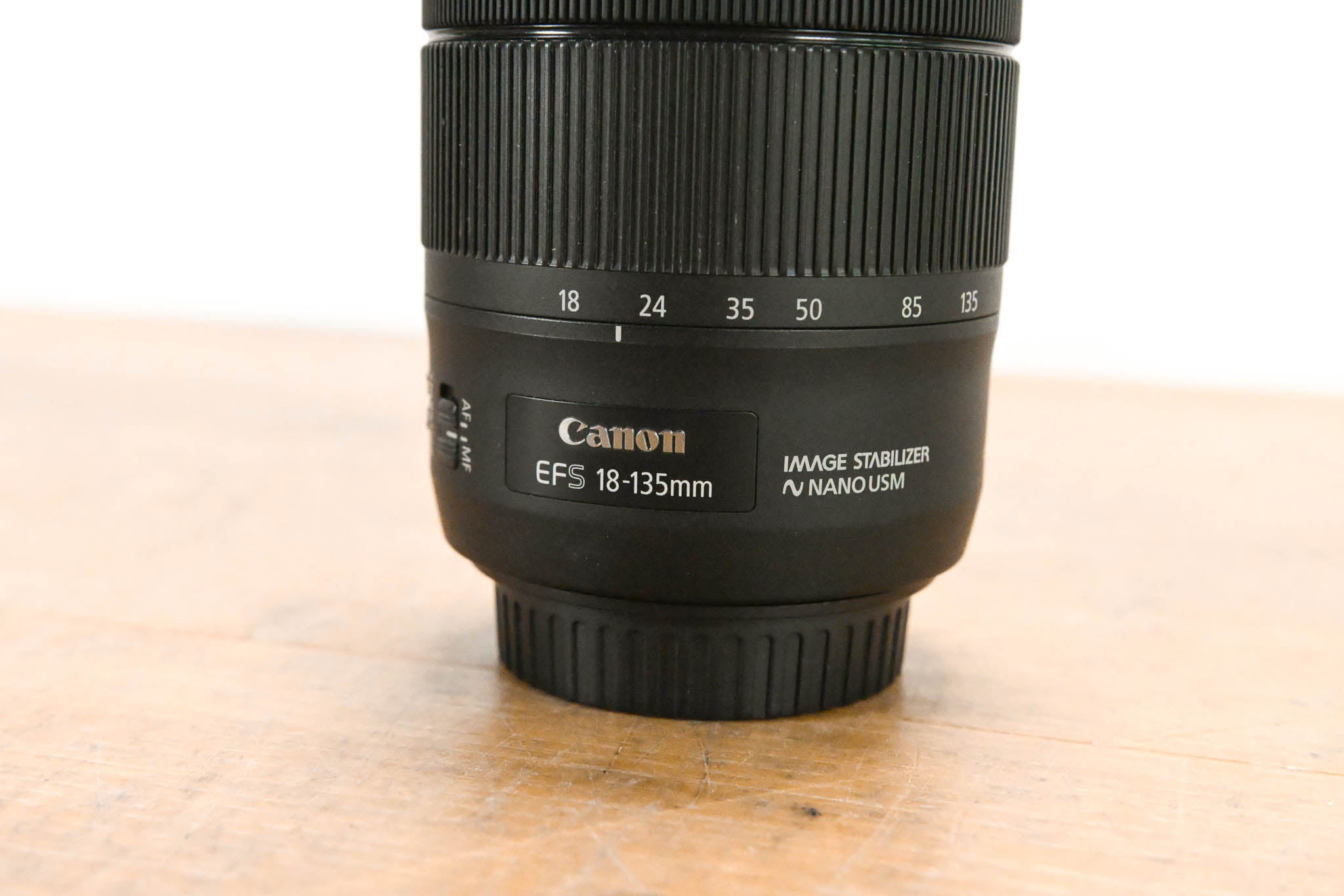 Canon EF-S 18-135mm f/3.5-5.6 IS NANO USM Lens