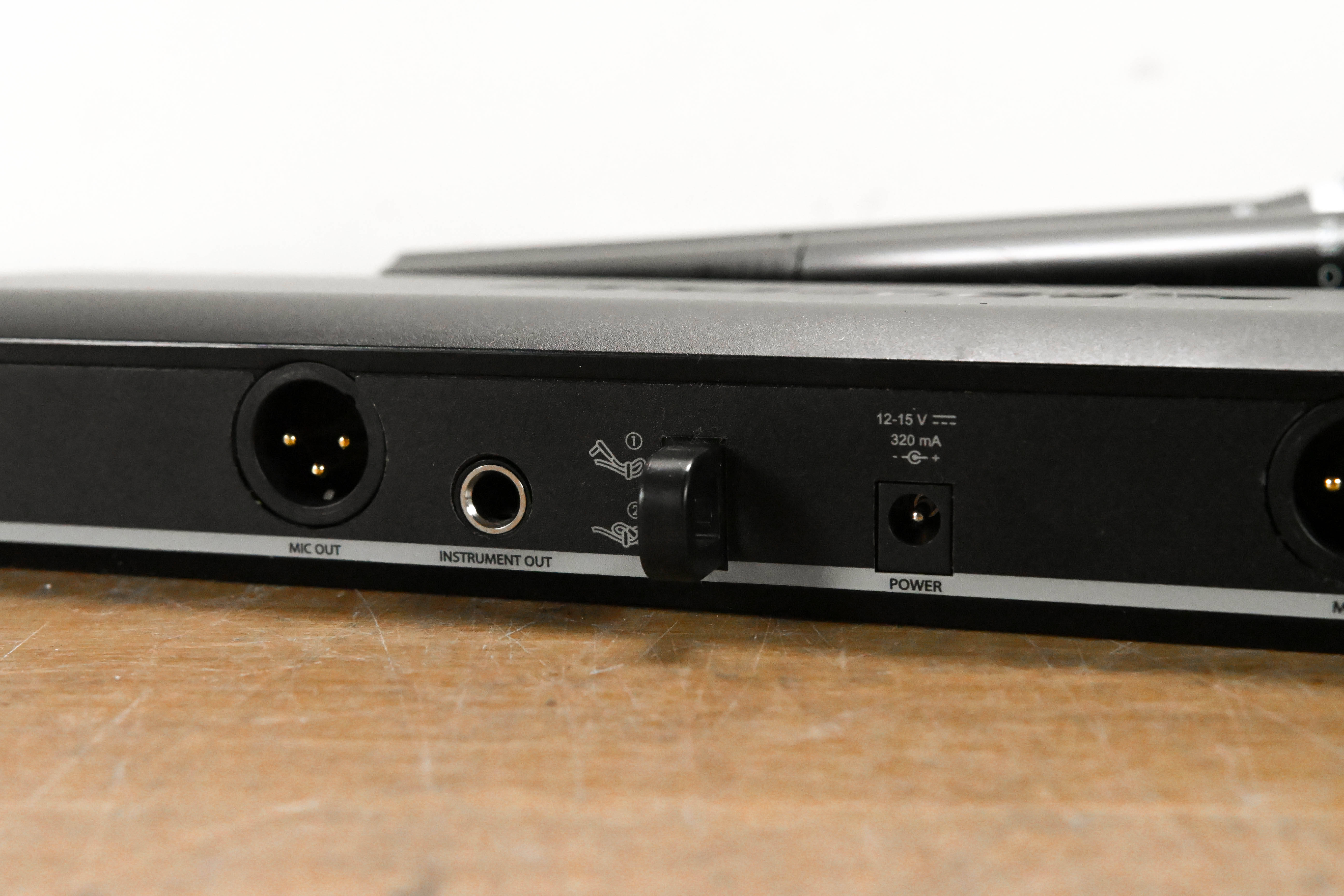 Shure BLX288/PG58 Wireless Microphone System - H10 Band NO POWER SUPPLY