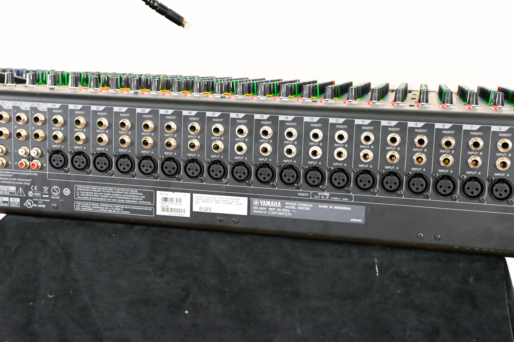 Yamaha MGP32X 32-Channel Mixer with USB and Effects