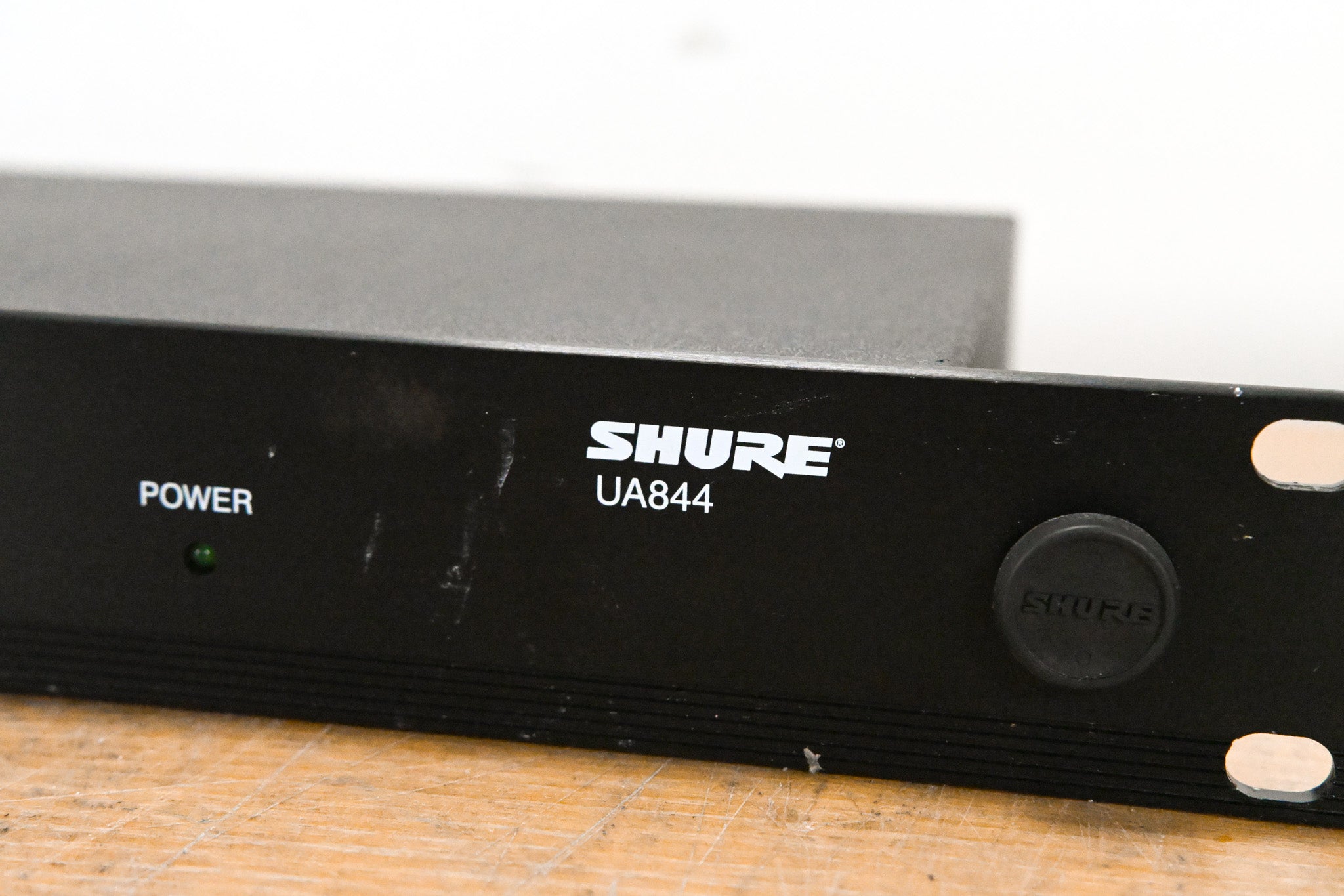 Shure UA844SWB Antenna Distribution System - 470-952 MHz (NO PSU)