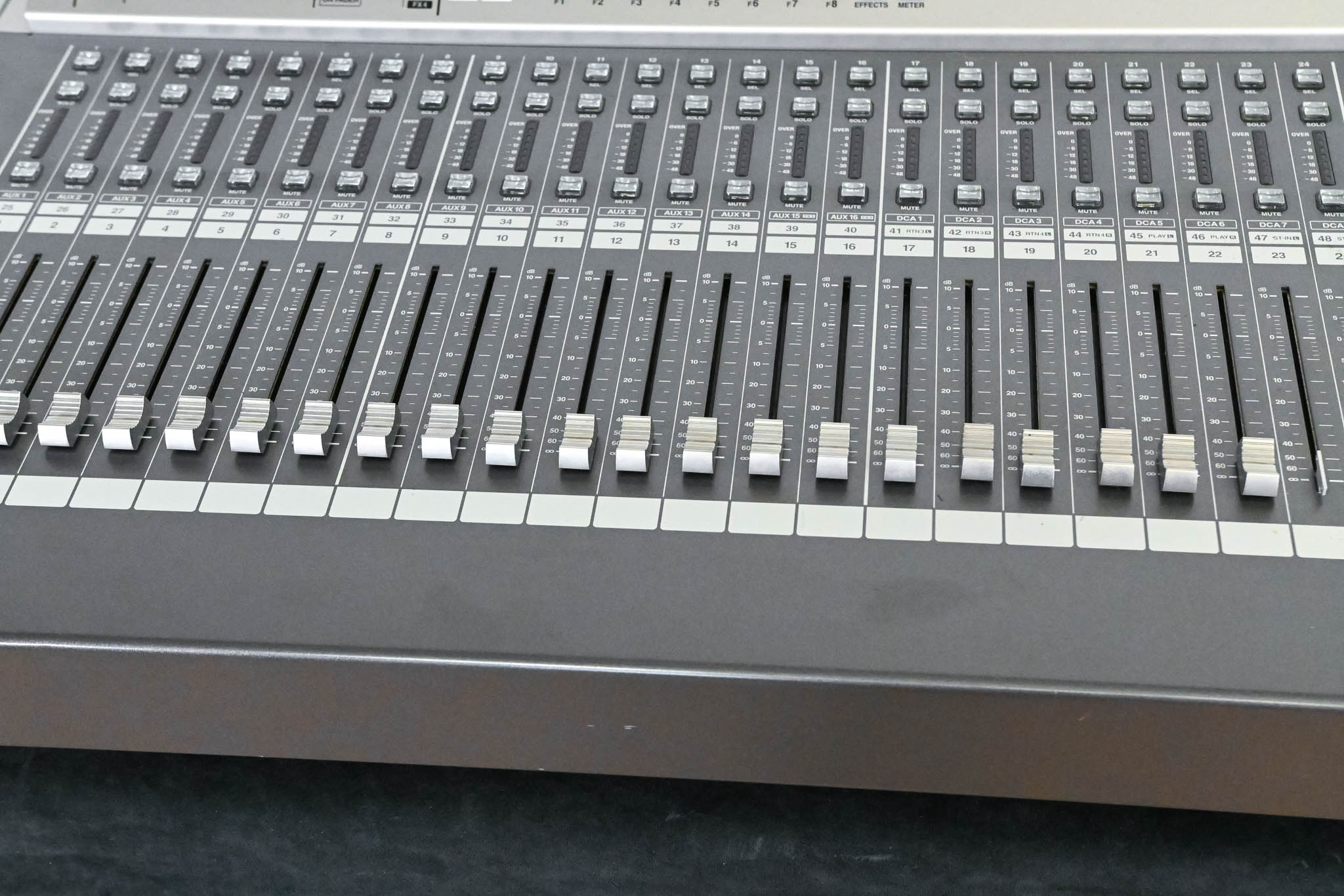Roland M-400 48-Channel Live Digital Mixing Console