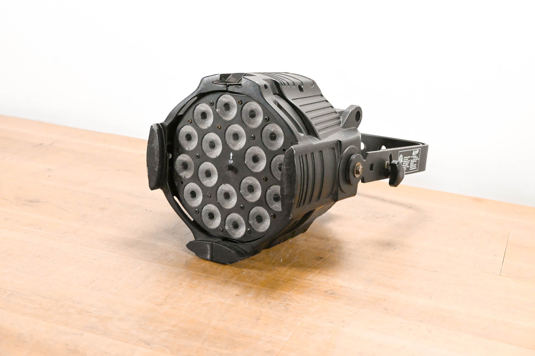 Elation OPTI TRI PAR 18 x 3W Tri Color LED Par