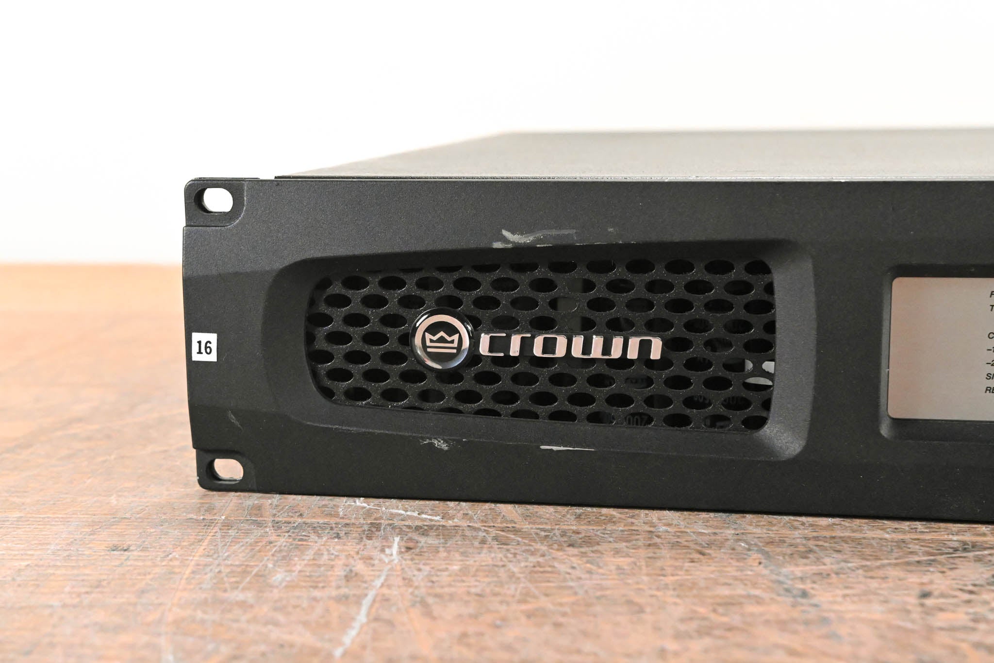 Crown DCi 2|2400N 2-Channel, 2400W @ 4 ohms Power Amplifier w/ BLU link