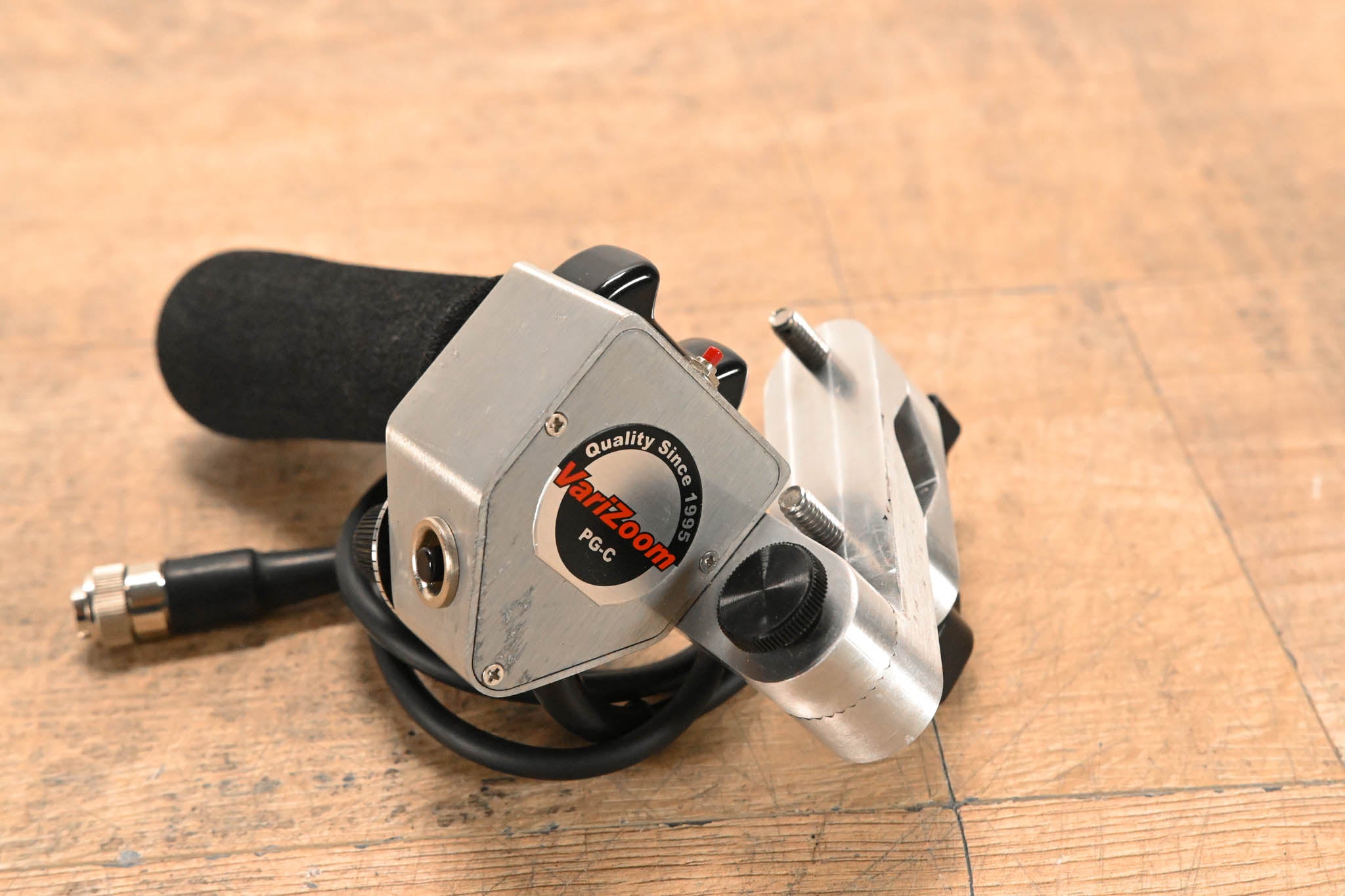 VariZoom VZPGC 8-pin Canon Zoom Control
