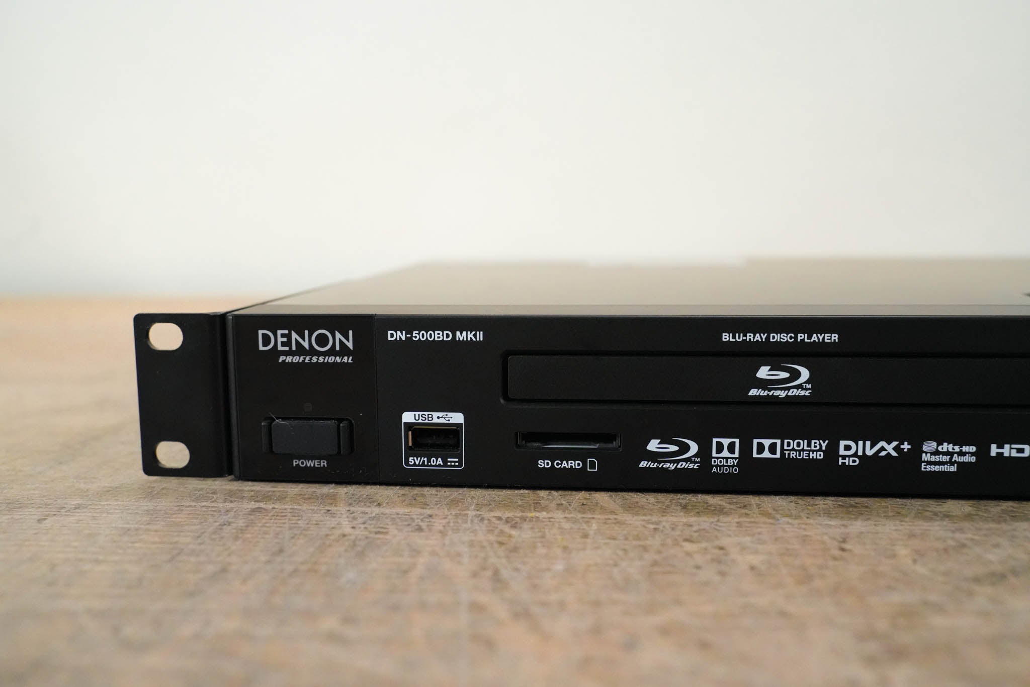 Denon DN-500BDMKII Professional Blu-Ray, DVD and CD/SD/USB Player