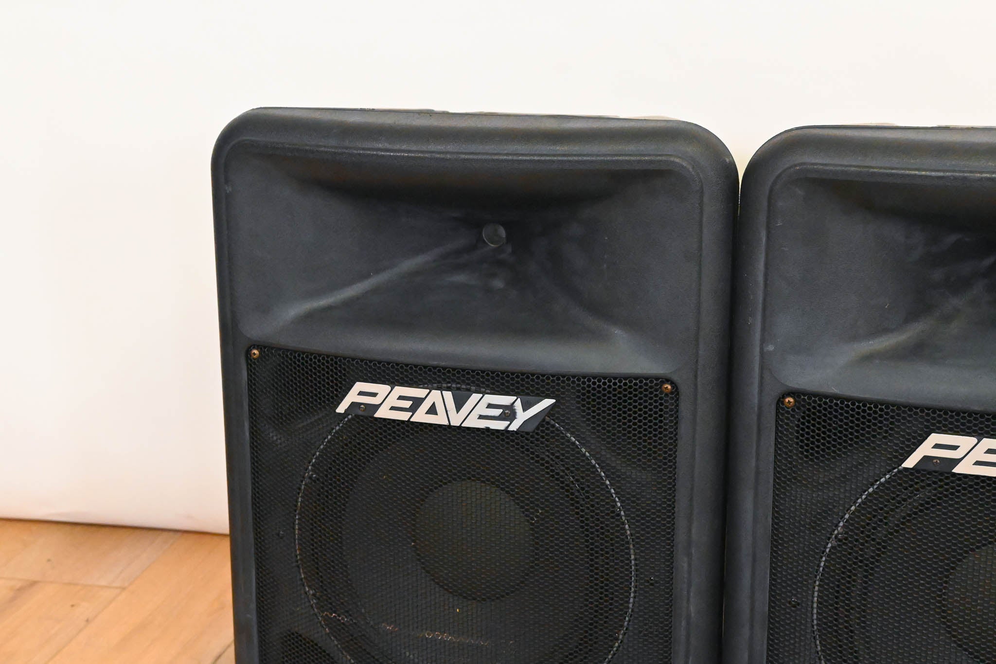 Peavey Impulse 1012p Biamped Powered Speaker (PAIR)