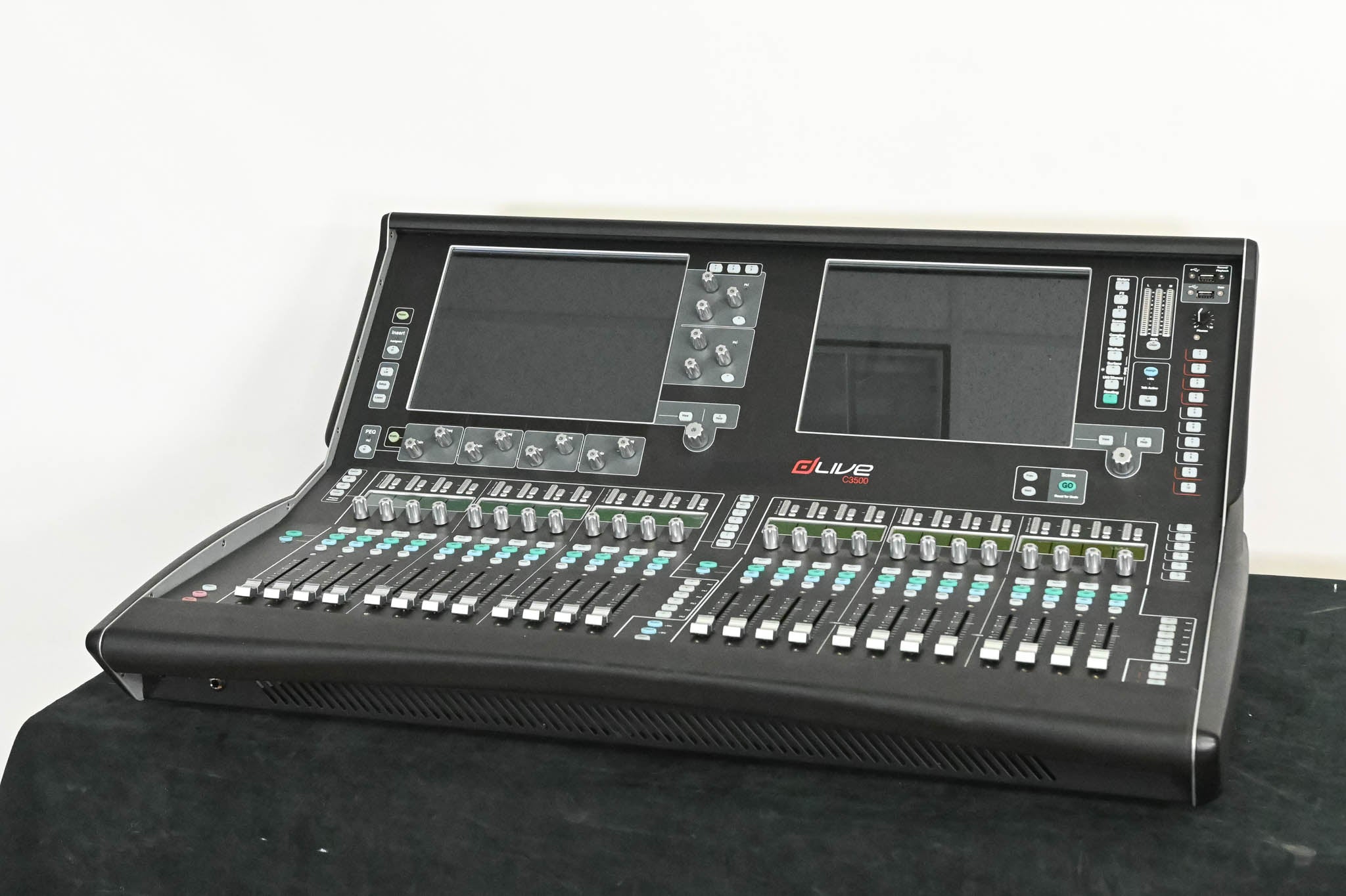 Allen & Heath dLive C3500 Control Surface for MixRack