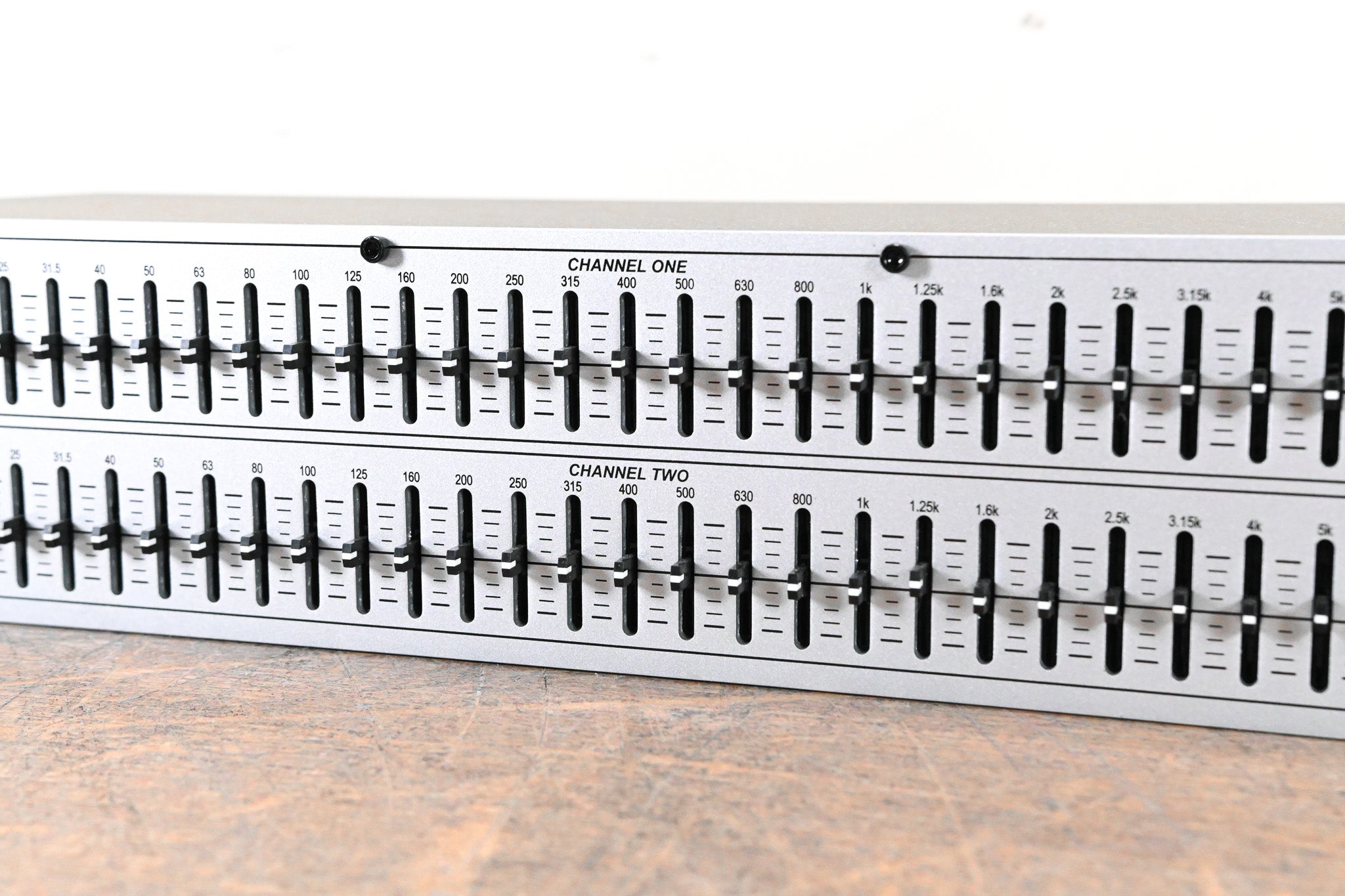 dbx 231s Two-Channel 31-Band Equalizer