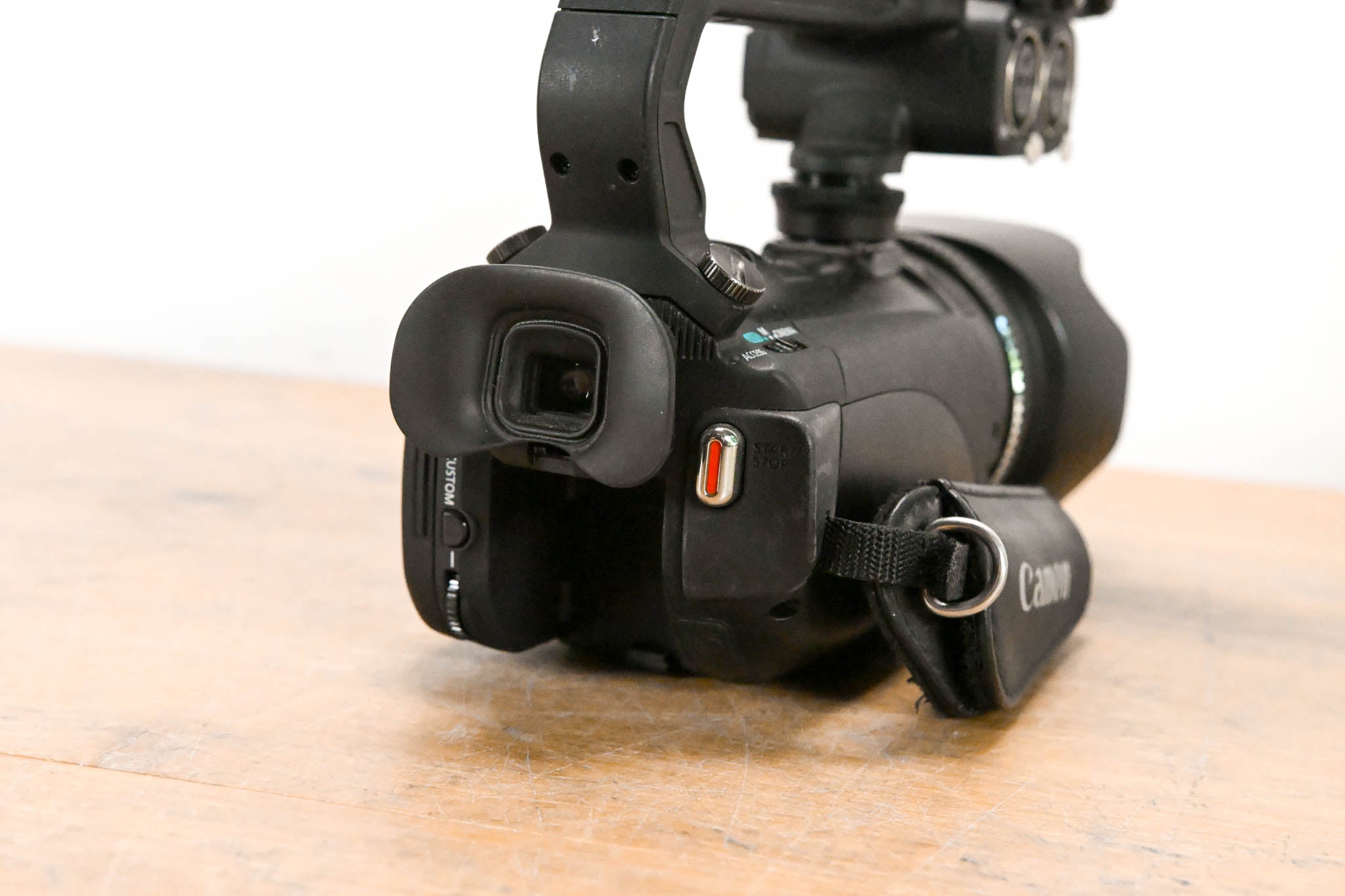 Canon XA10 Full HD Professional Camcorder with XLR Handle