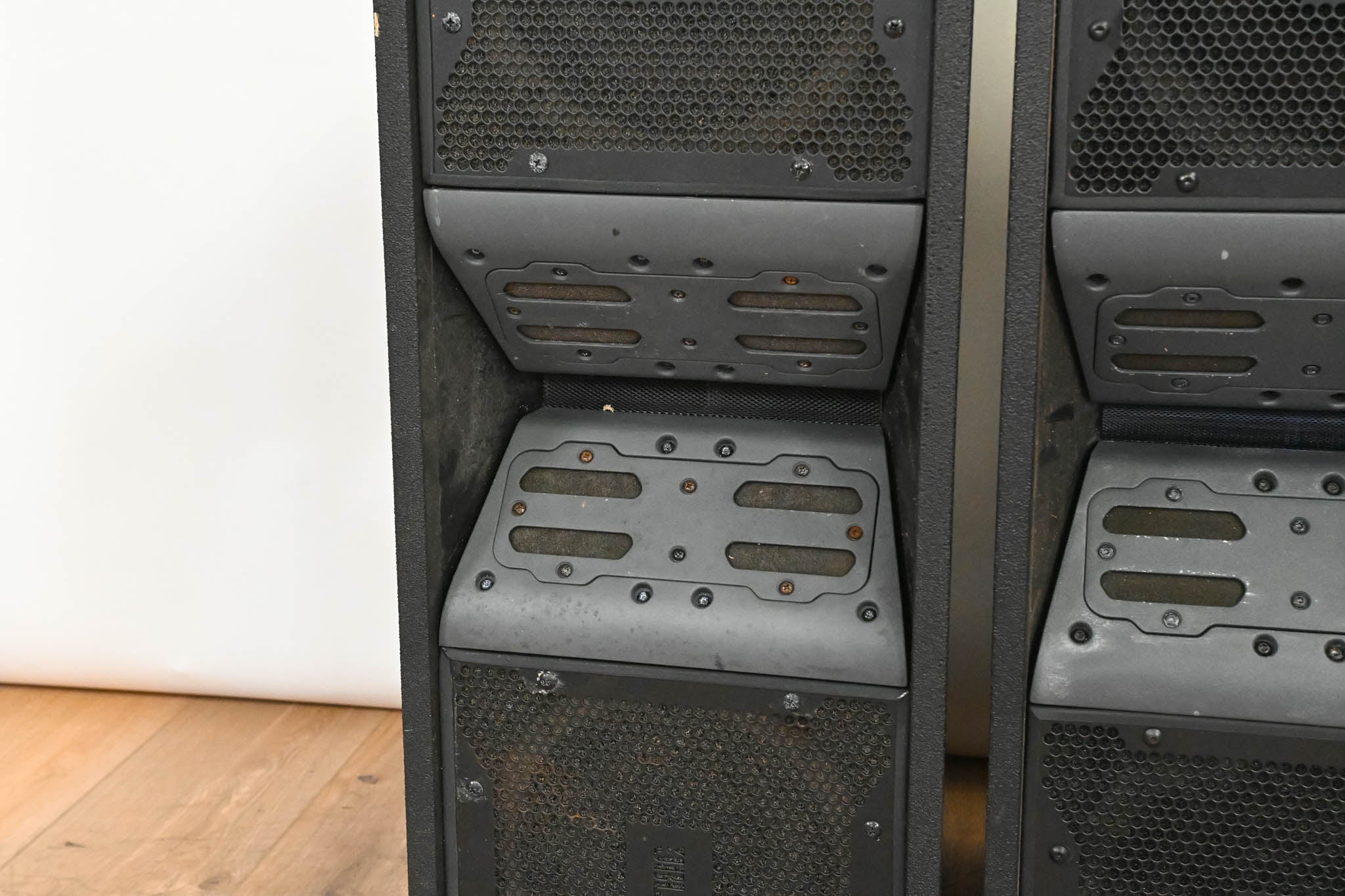 JBL VT4887 Compact Bi-Amplified 3-Way Line Array Element (PAIR)