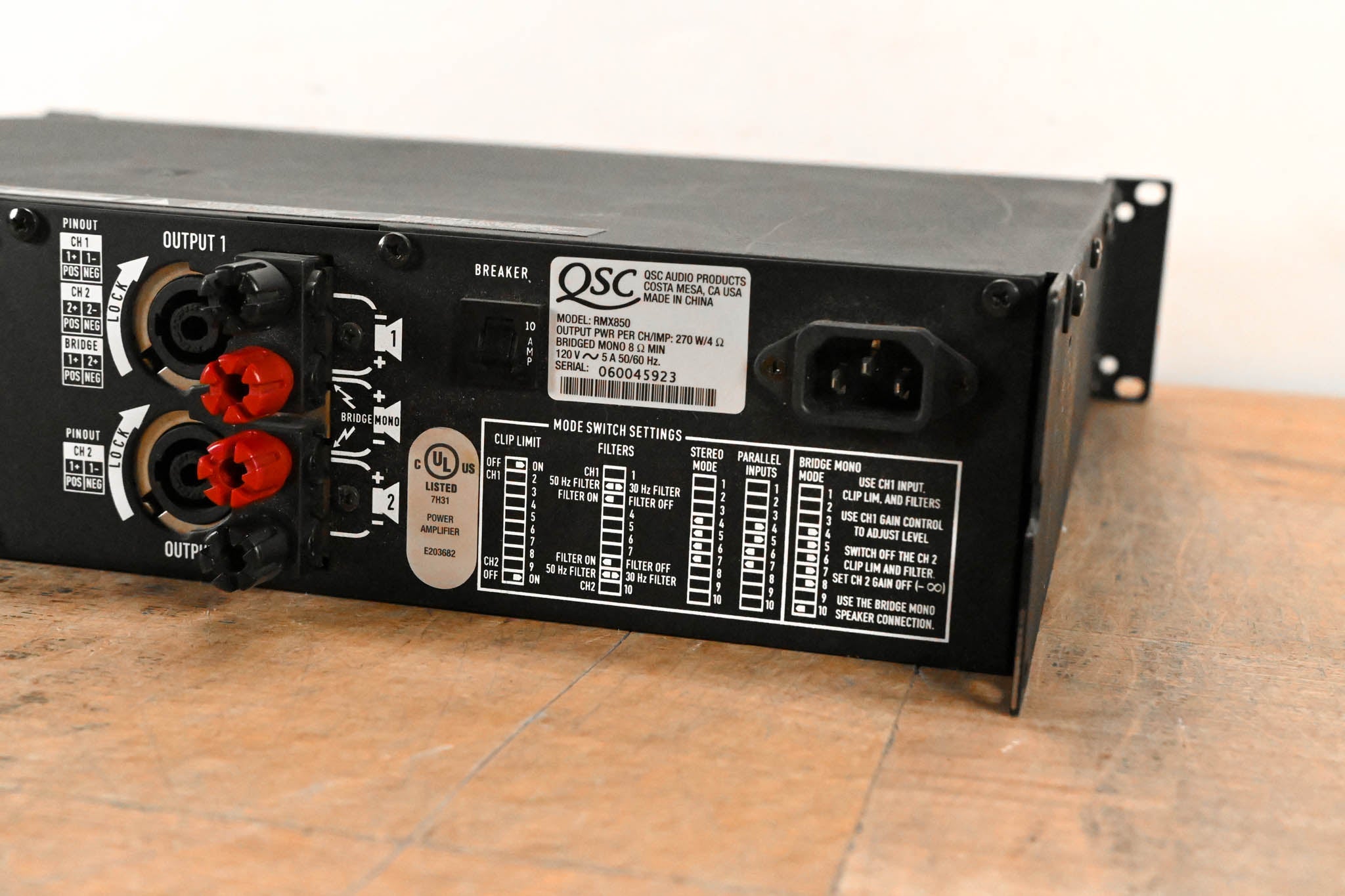 QSC RMX850 2-Channel Power Amplifier