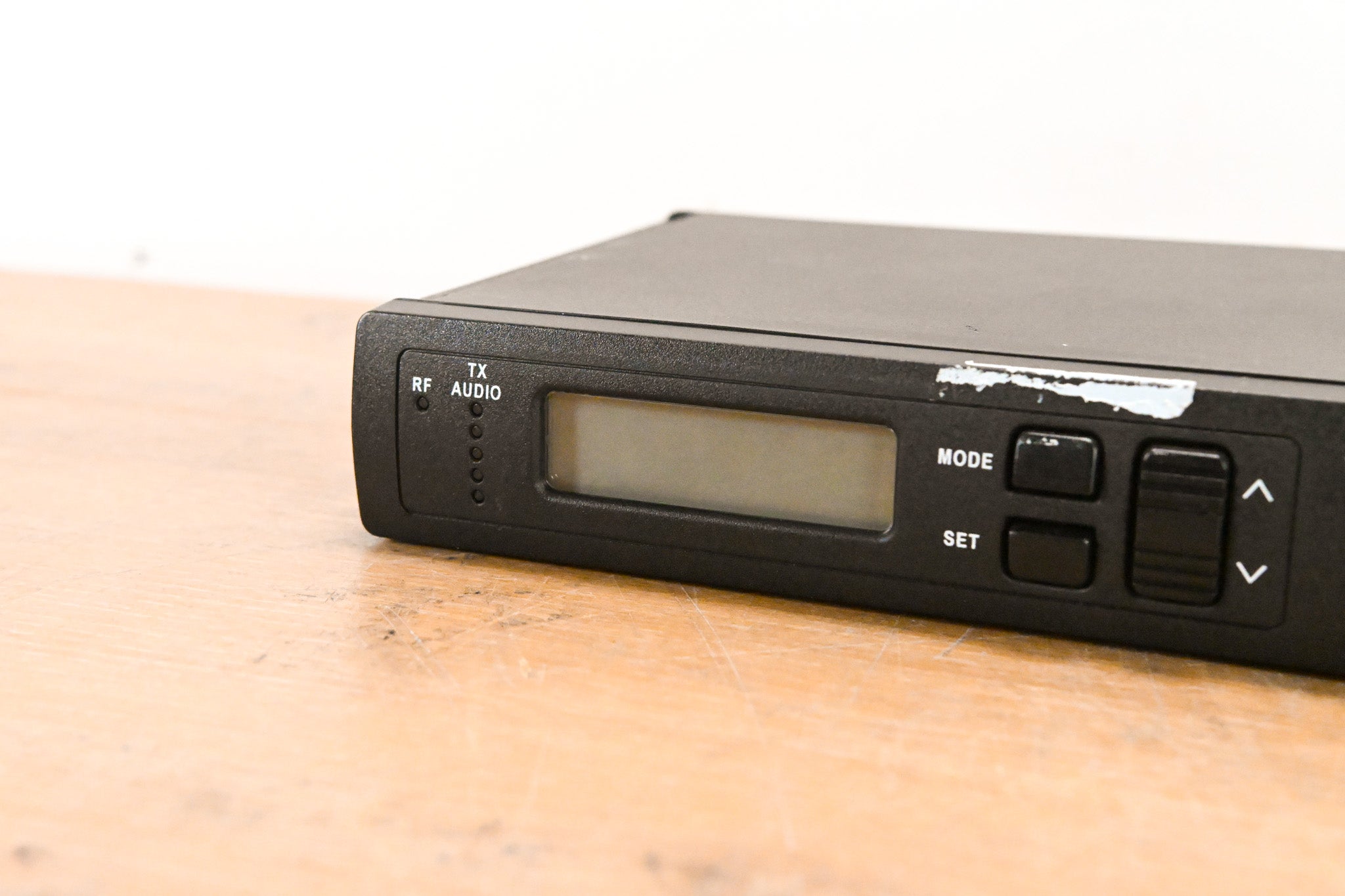 Shure ULXS4 Wireless Receiver - J1 Band: 554-590 MHz (NO POWER SUPPLY)