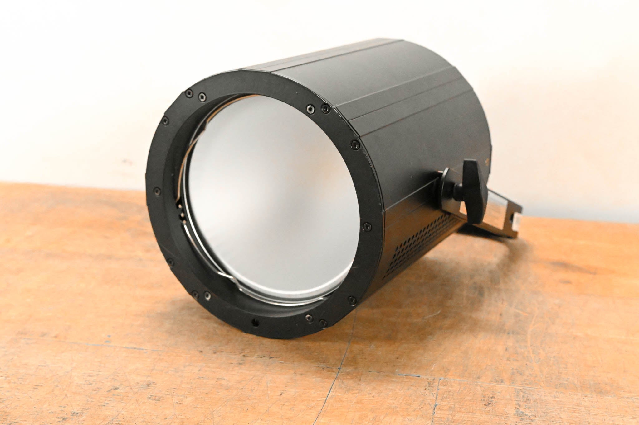 ADJ COB Cannon LP200ST 200W Chip On Board Color Mixing Wash Fixture