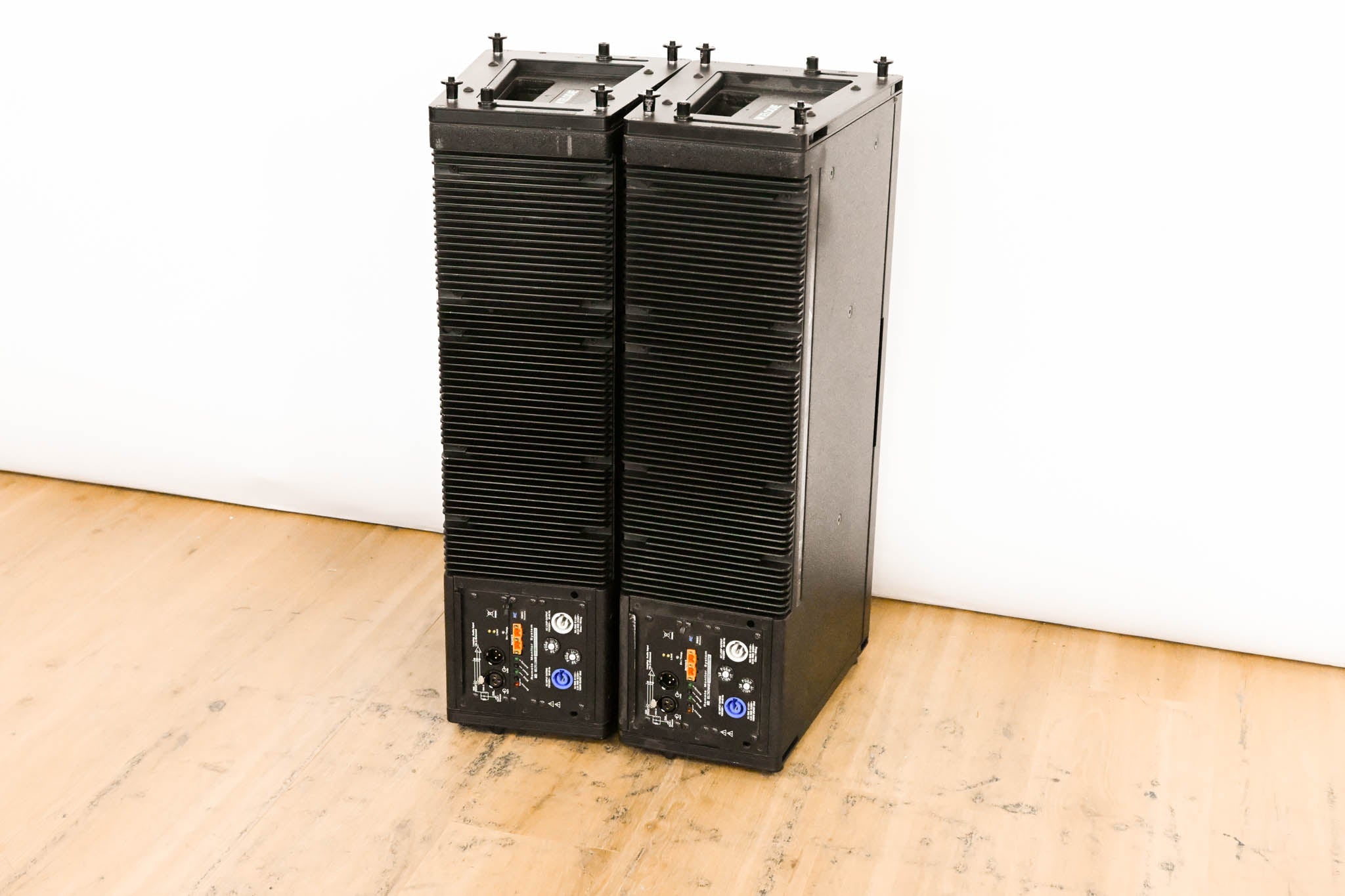 Meyer Sound M'elodie High-Power Curvilinear Array Loudspeaker (PAIR)