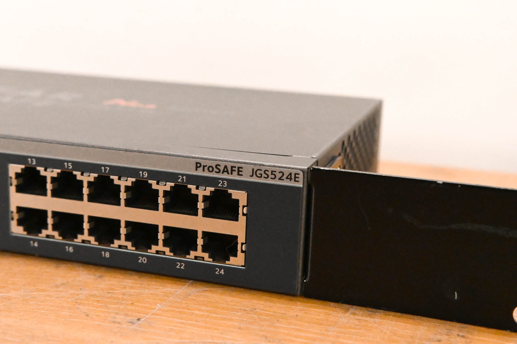 NETGEAR JGS524Ev2 ProSAFE Plus Switch 24-Port Gigabit Switch