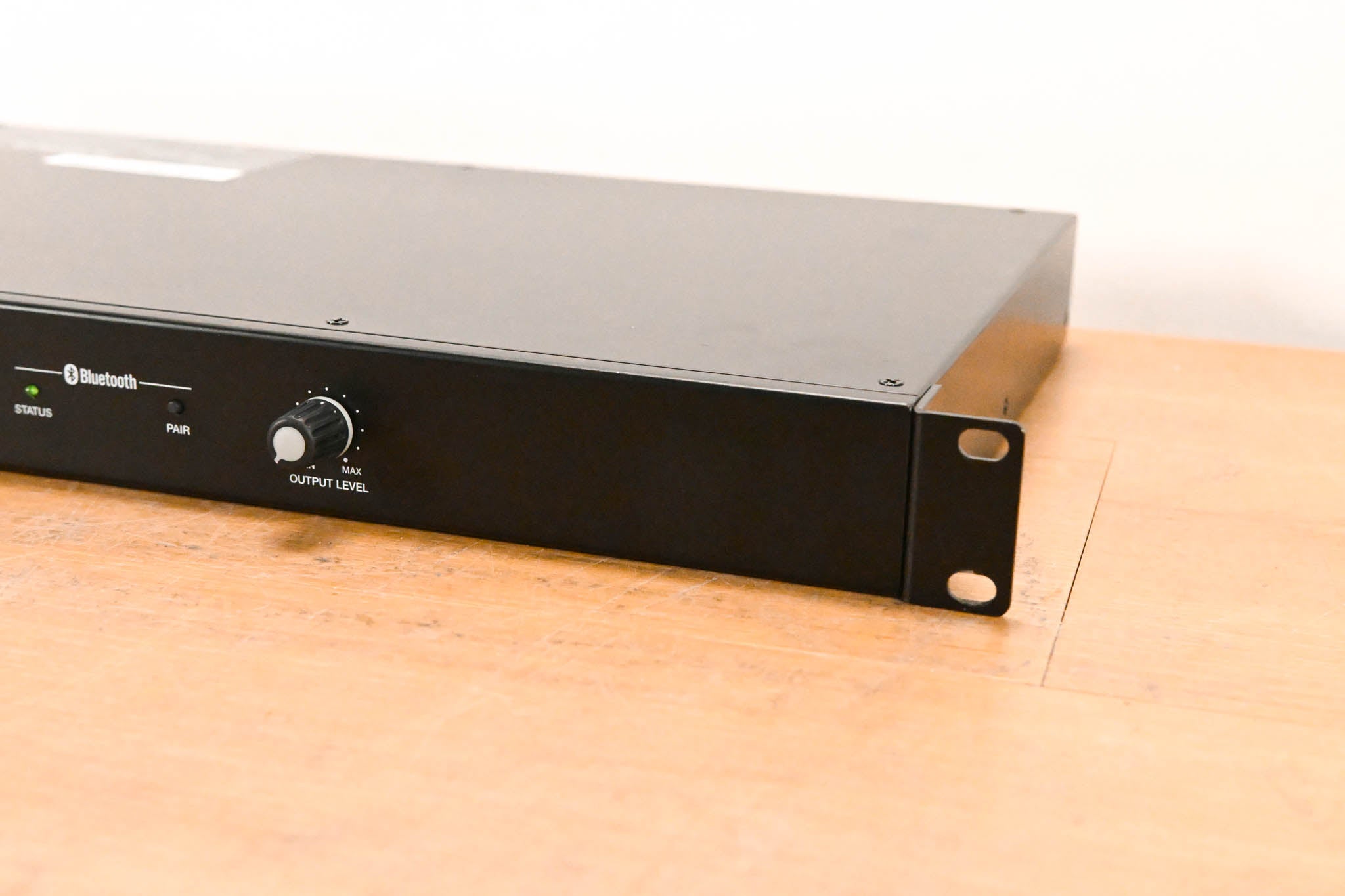 Denon DN-300BR 1 RU Bluetooth Receiver