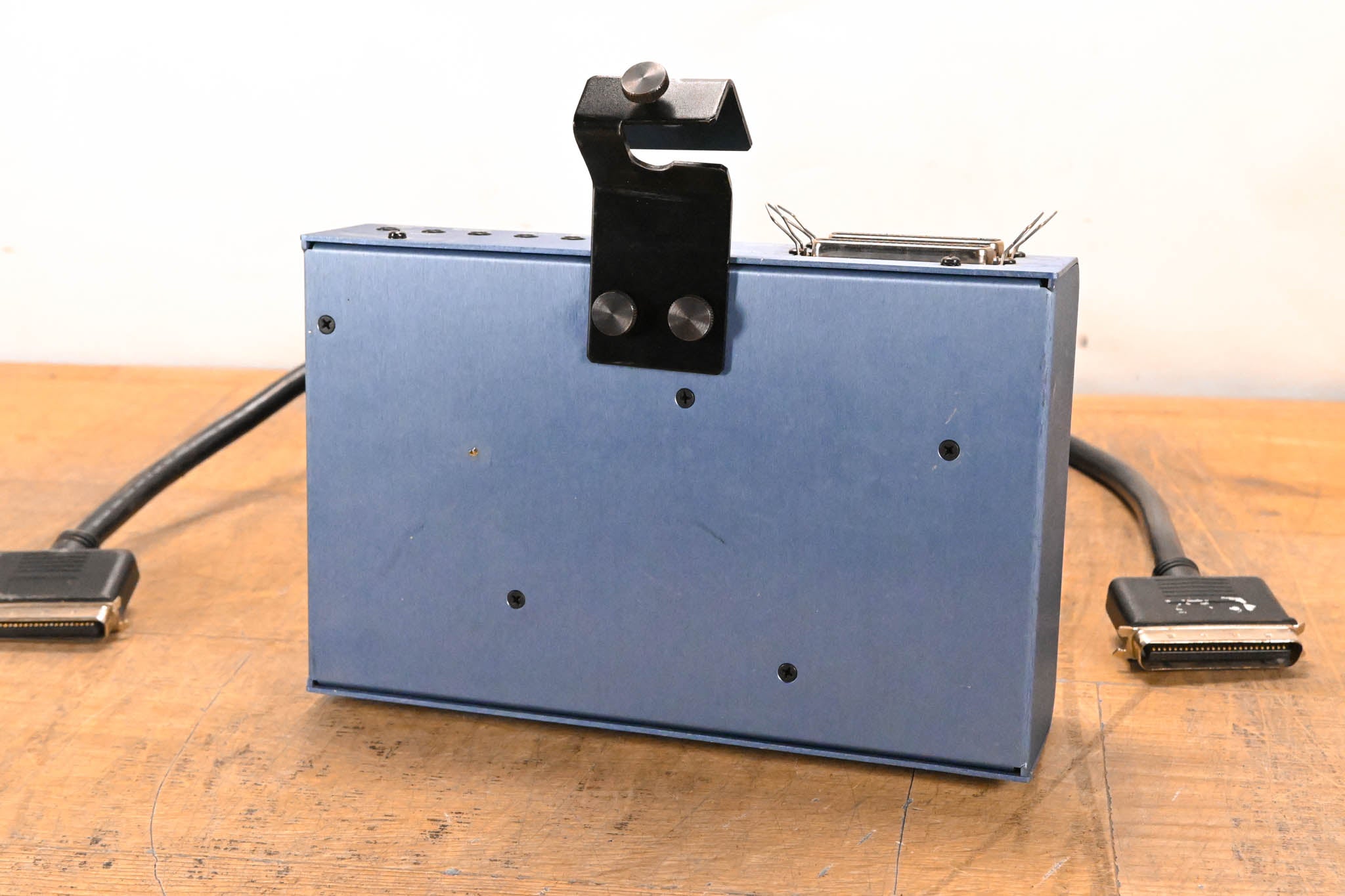 Furman HRM-16 16-Channel Headphone Mixing Station