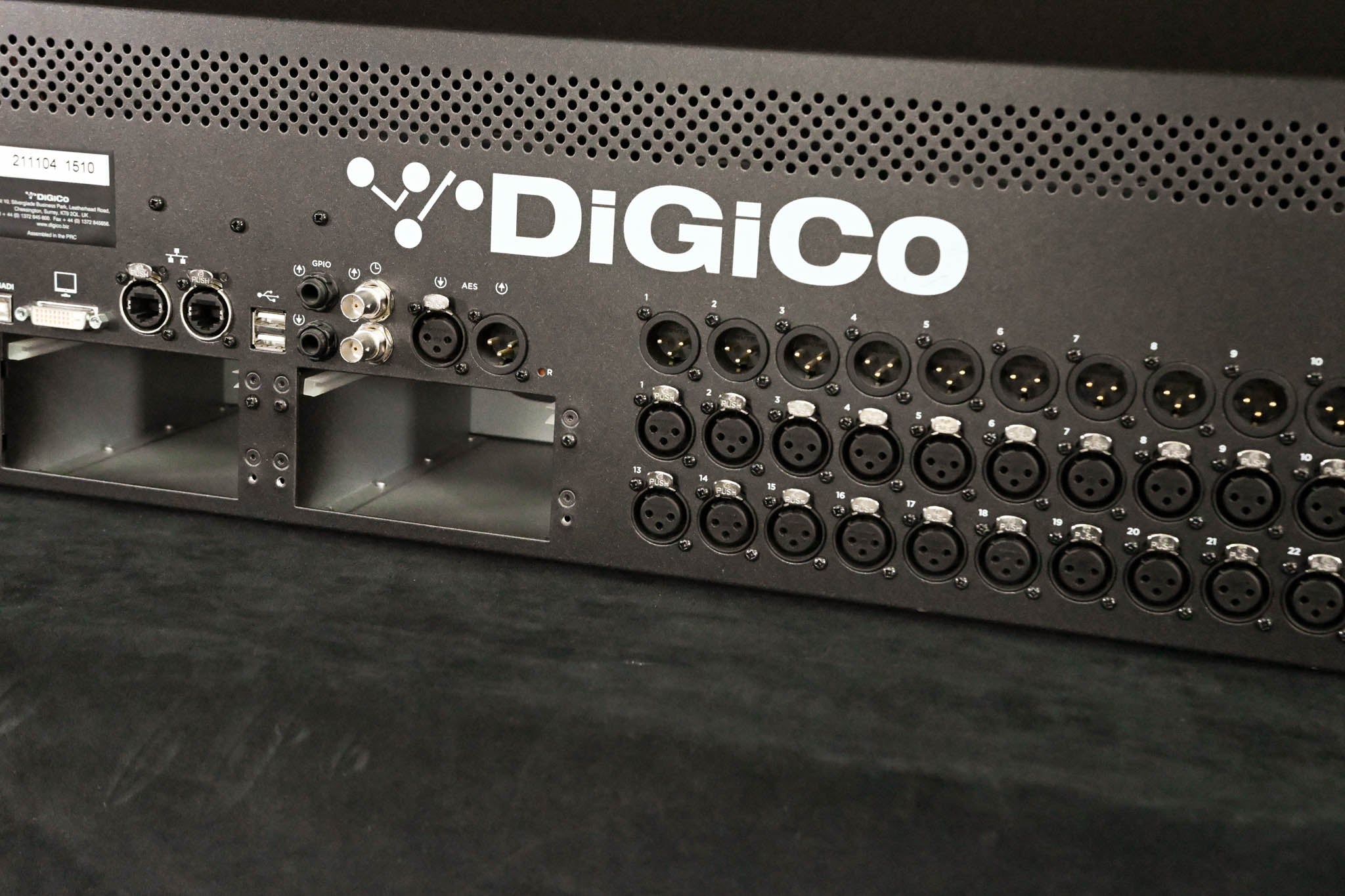 DiGiCo S21 48-Channel Digital Audio Mixing Console