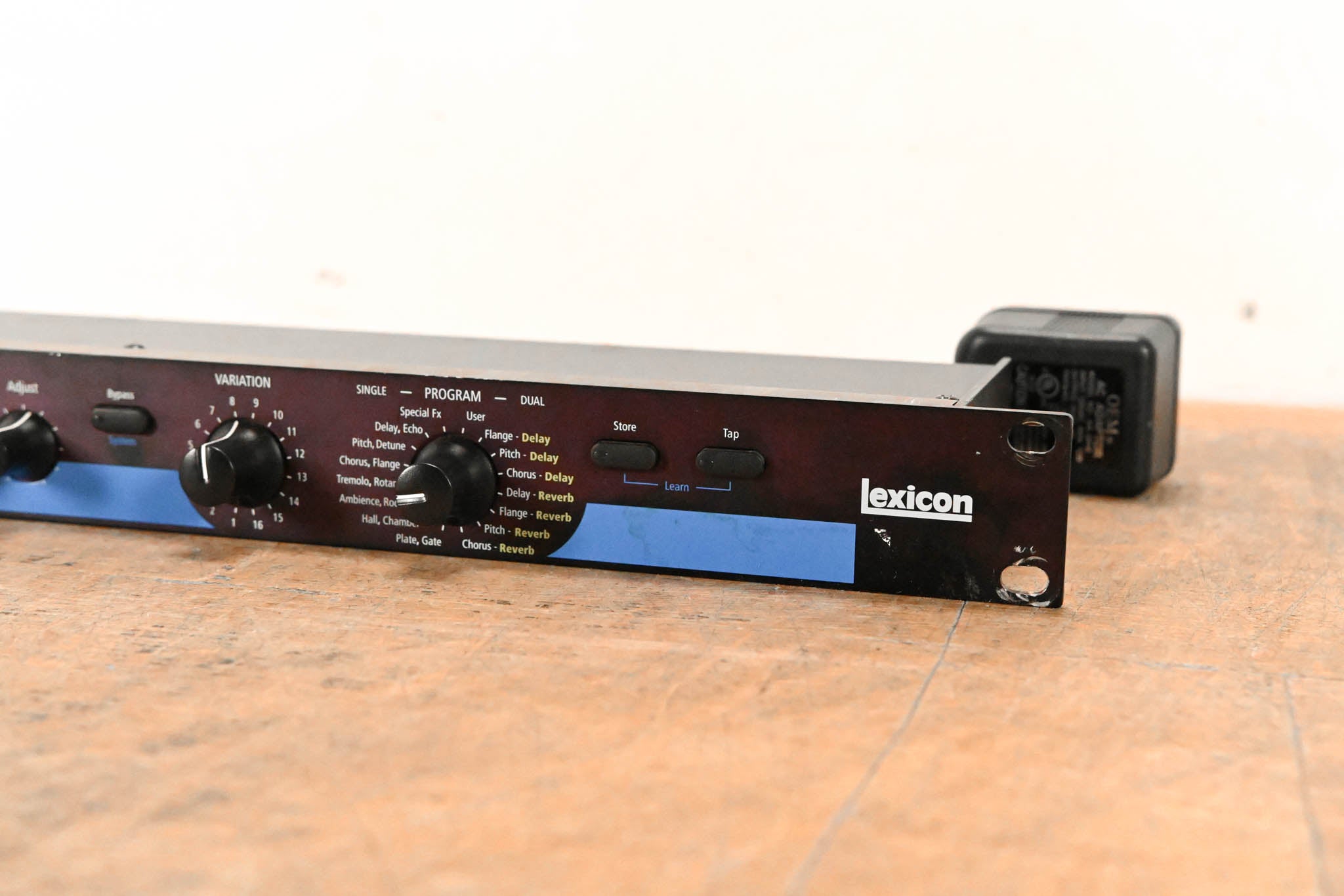 Lexicon MPX 100 Dual-Channel Effects Processor