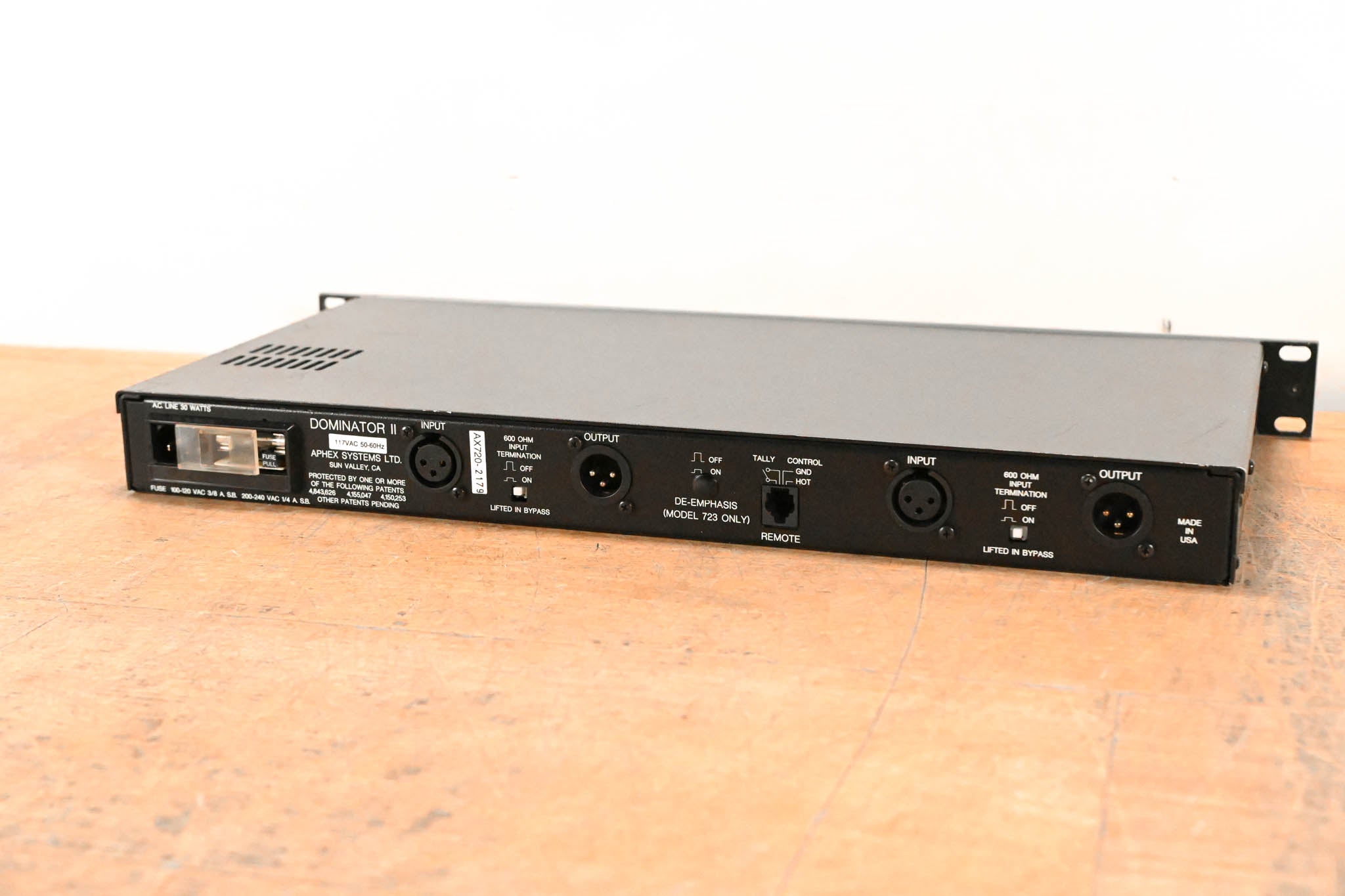Aphex 720 DOMINATOR II Precision Multiband Peak Limiter