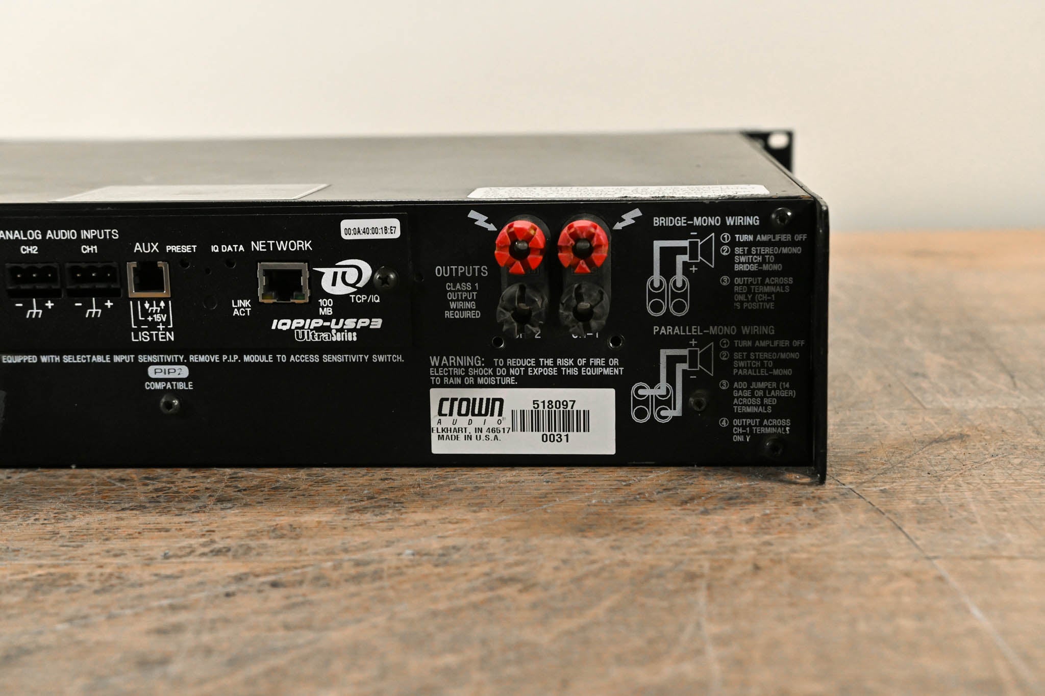 Crown Macro-Tech 2402 2-Channel Power Amplifier