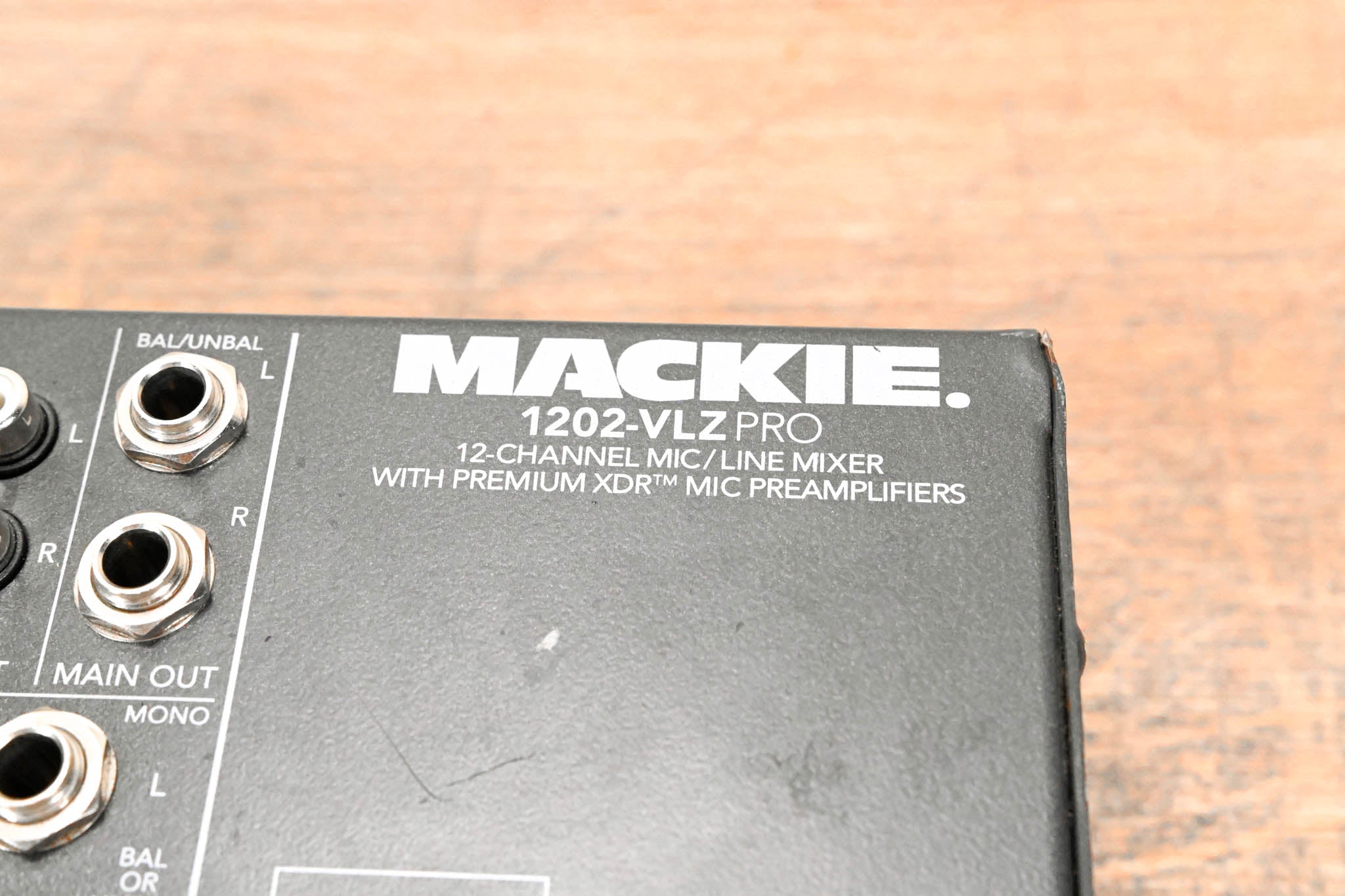 Mackie 1202-VLZ PRO 12-Channel Mic/Line Mixer