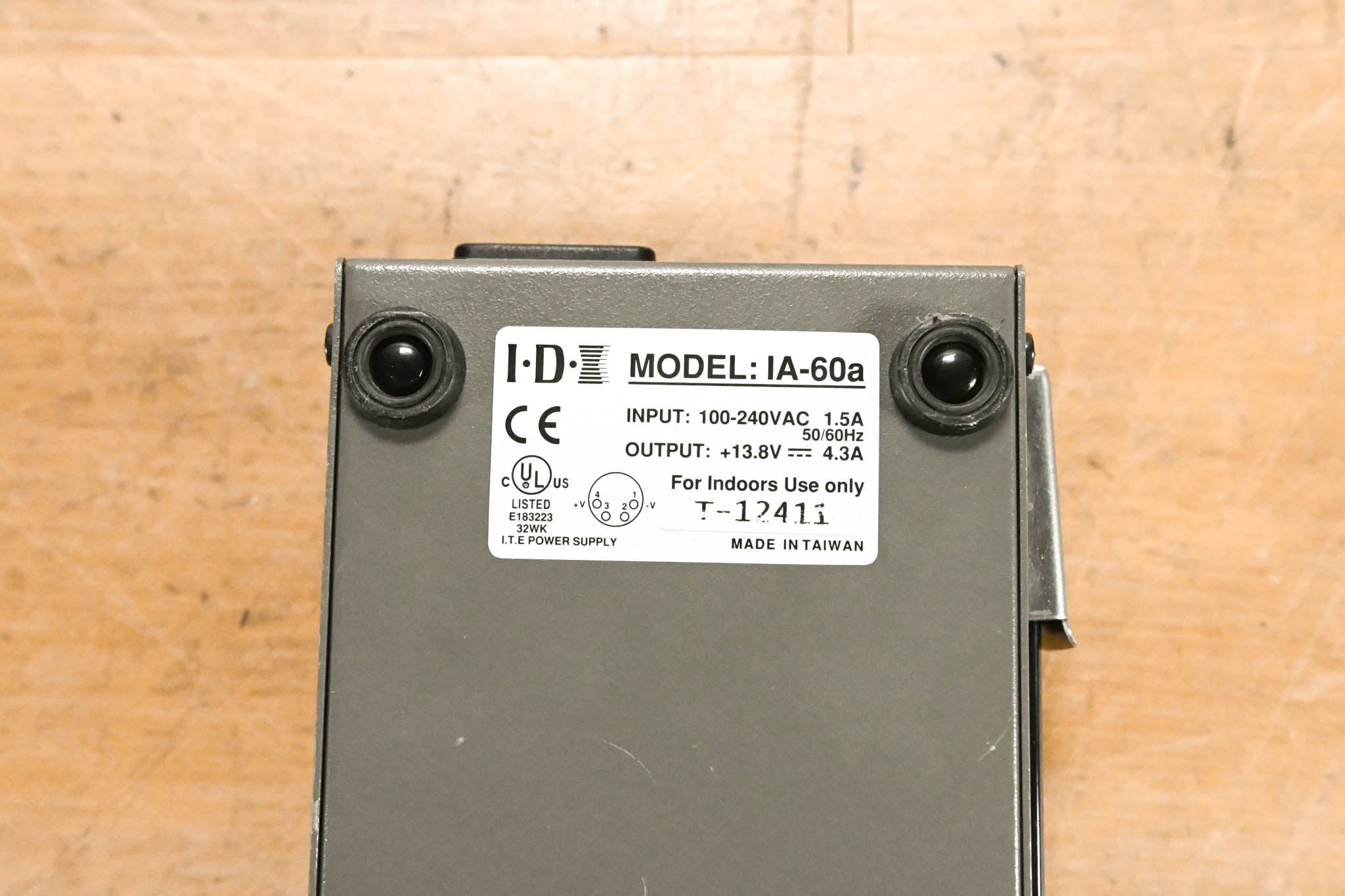 IDX System Technology IA-60a Single-Channel DC Power Supply
