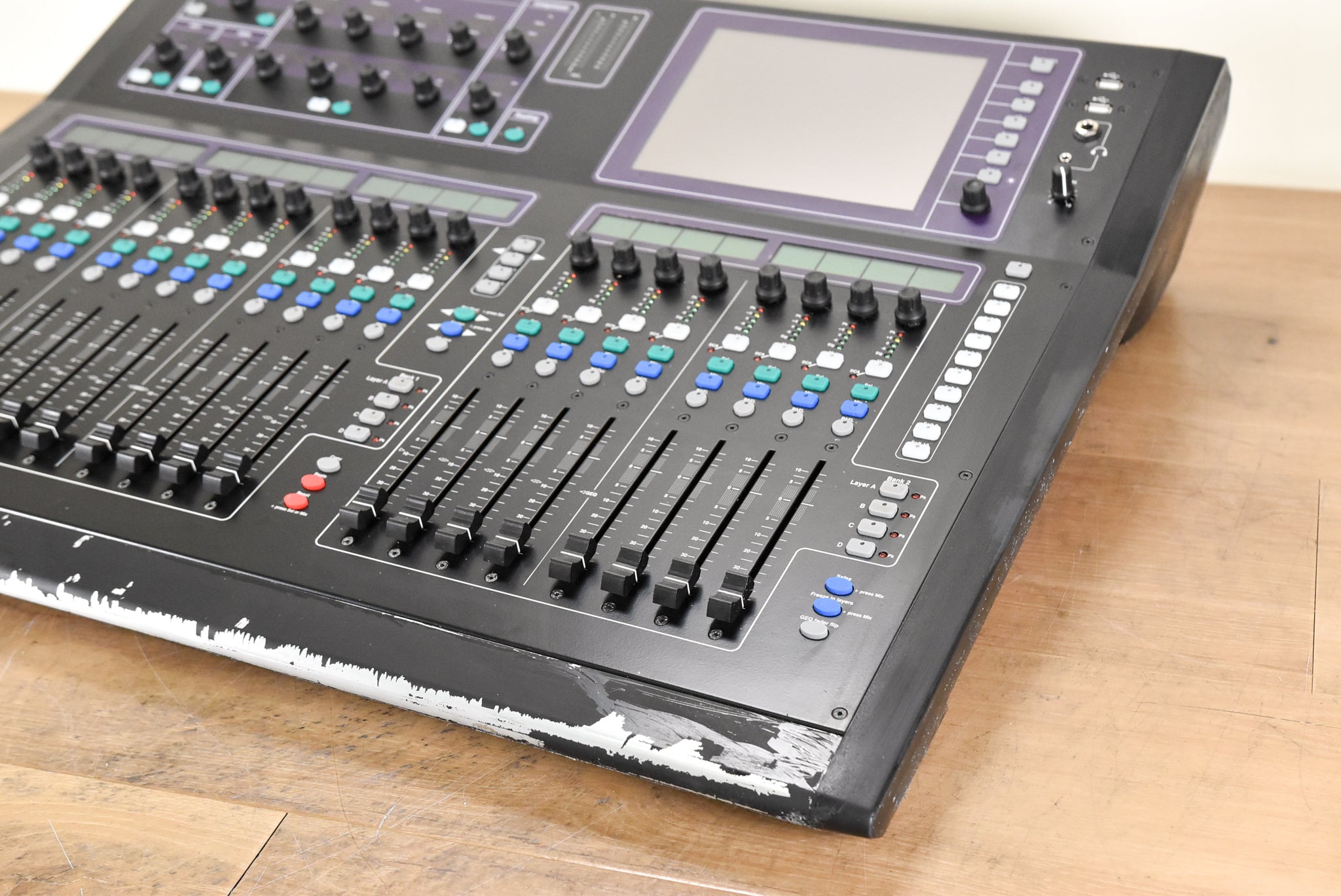 Allen & Heath GLD-80 Digital Audio Mixing Surface CG00V6H