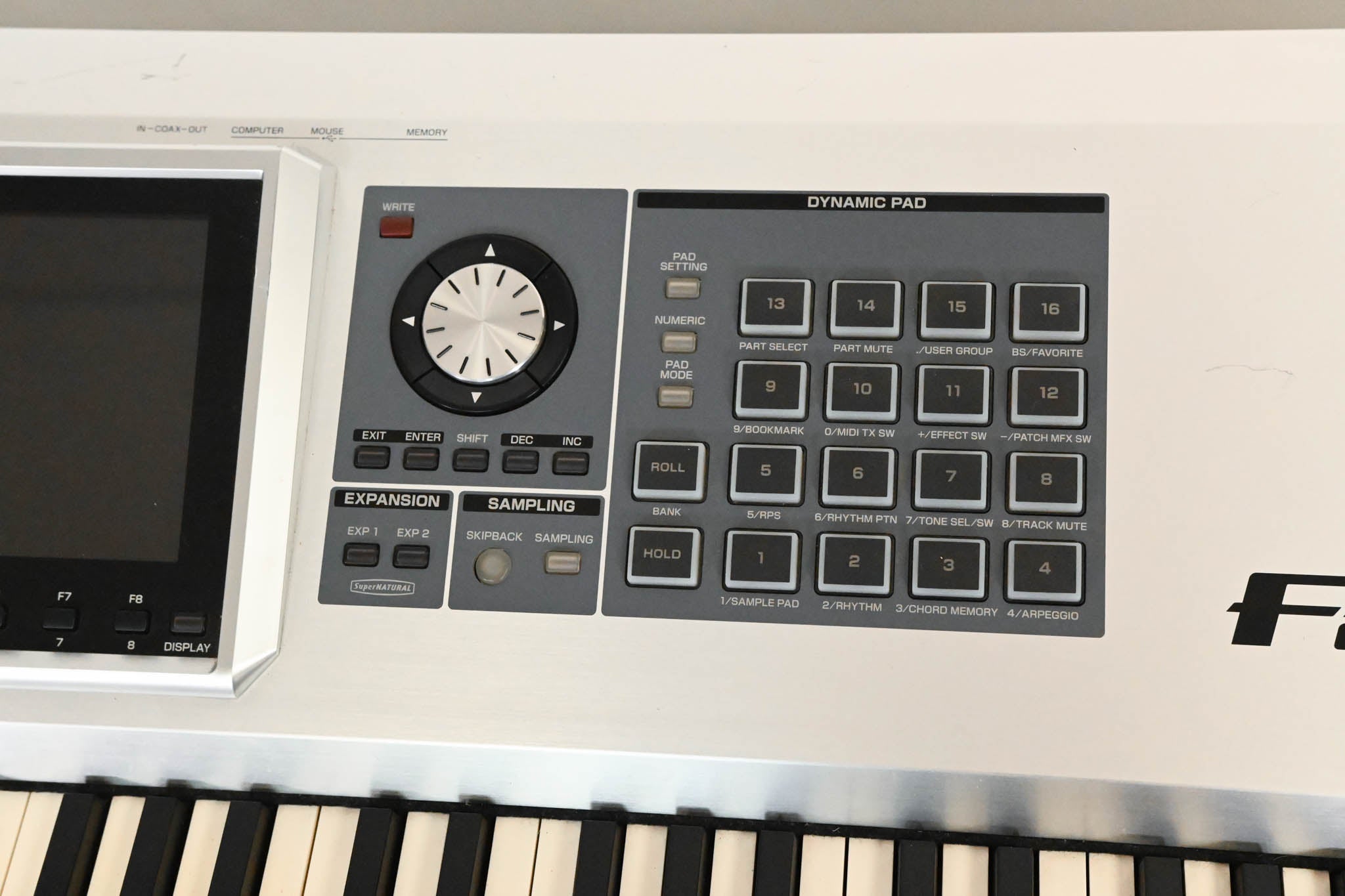 Roland Fantom G8 88-Key Keyboard Workstation