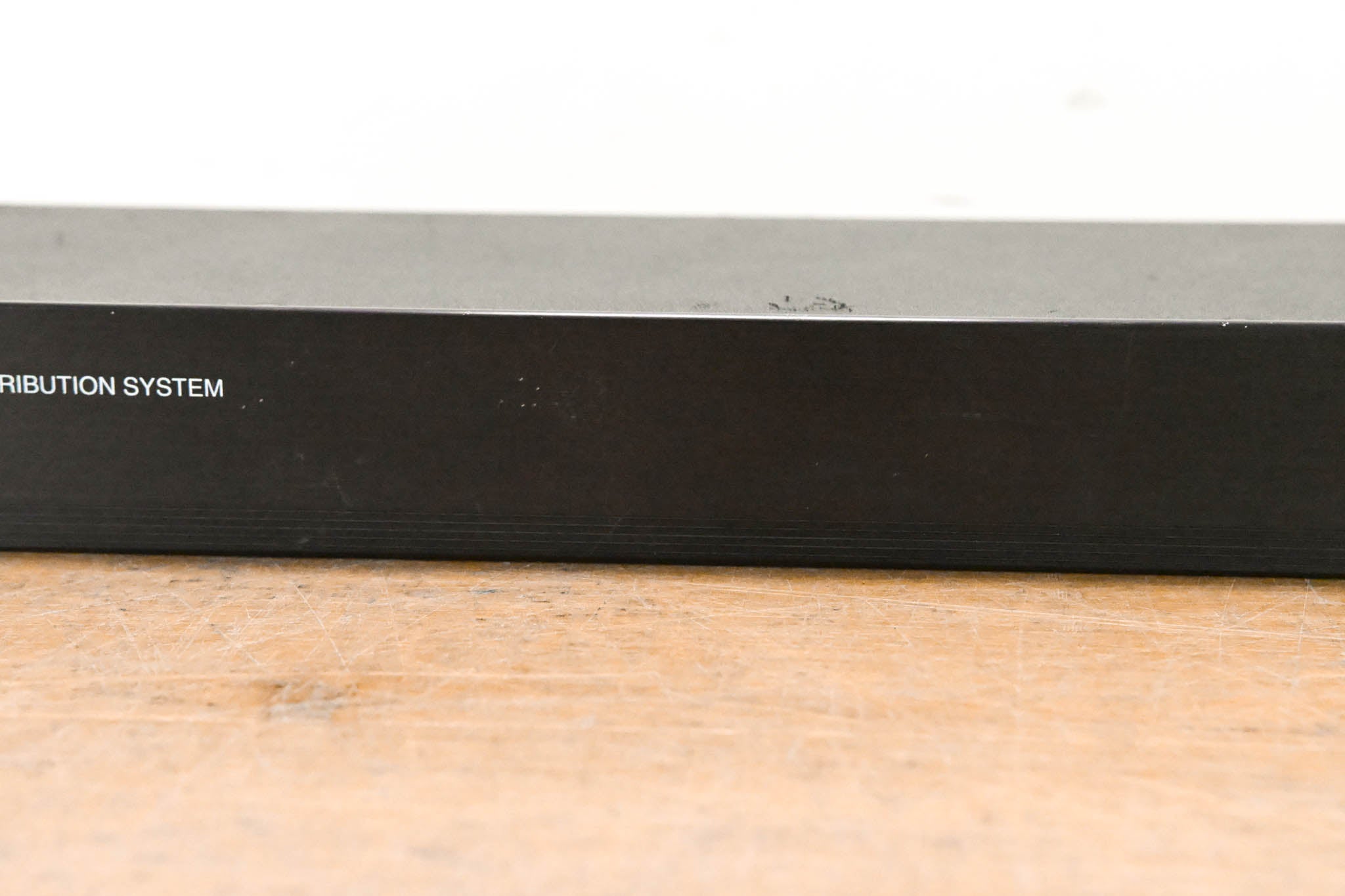 Shure UA844 Antenna Distribution System - 470-900 MHz (NO POWER SUPPLY)
