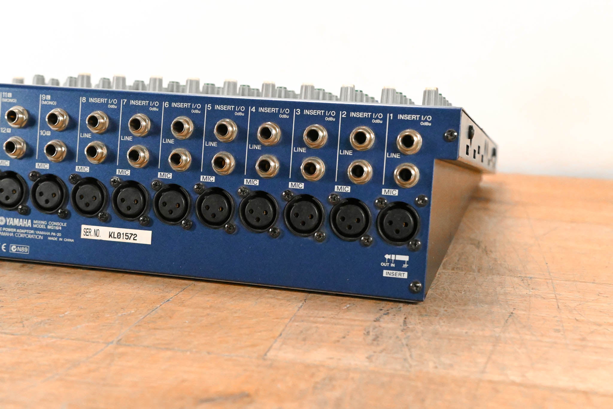 Yamaha MG16/4 16-Channel 4-Bus Analog Mixing Console