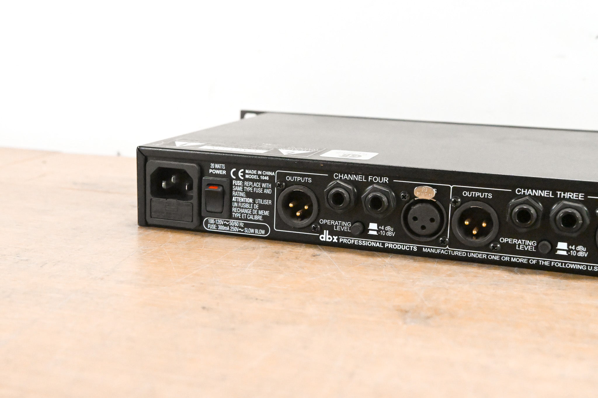 dbx 1046 Quad Compressor/Limiter