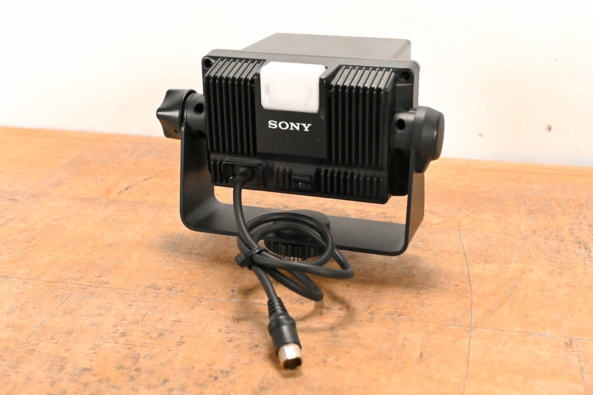 Sony DXF-C50WA 5-inch LCD Color Viewfinder for HXC-D70 SD/HD Camera