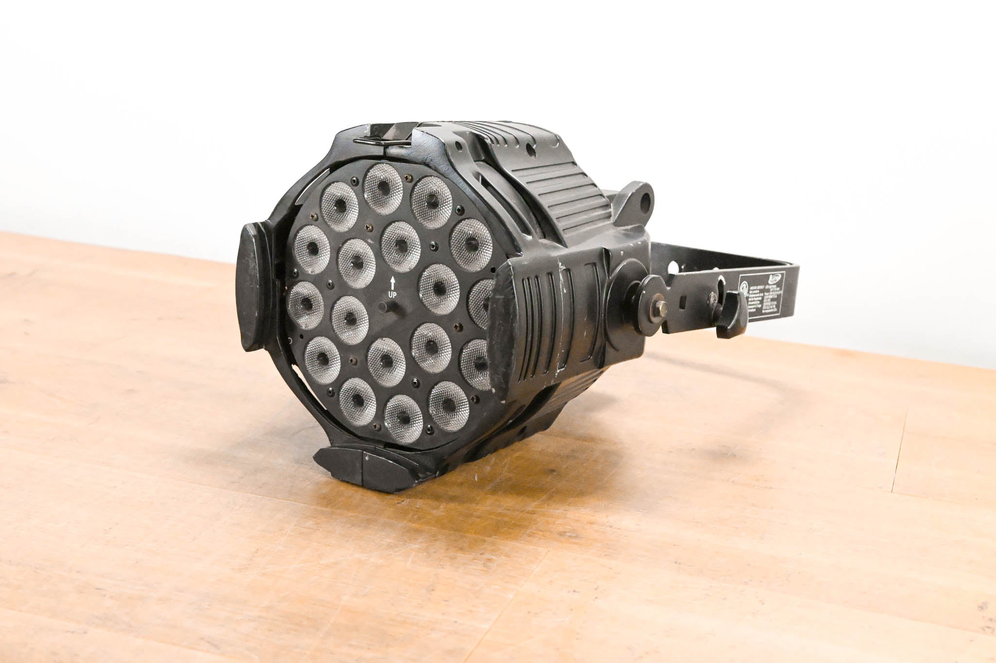 Elation OPTI TRI PAR 18 x 3W Tri Color LED Par