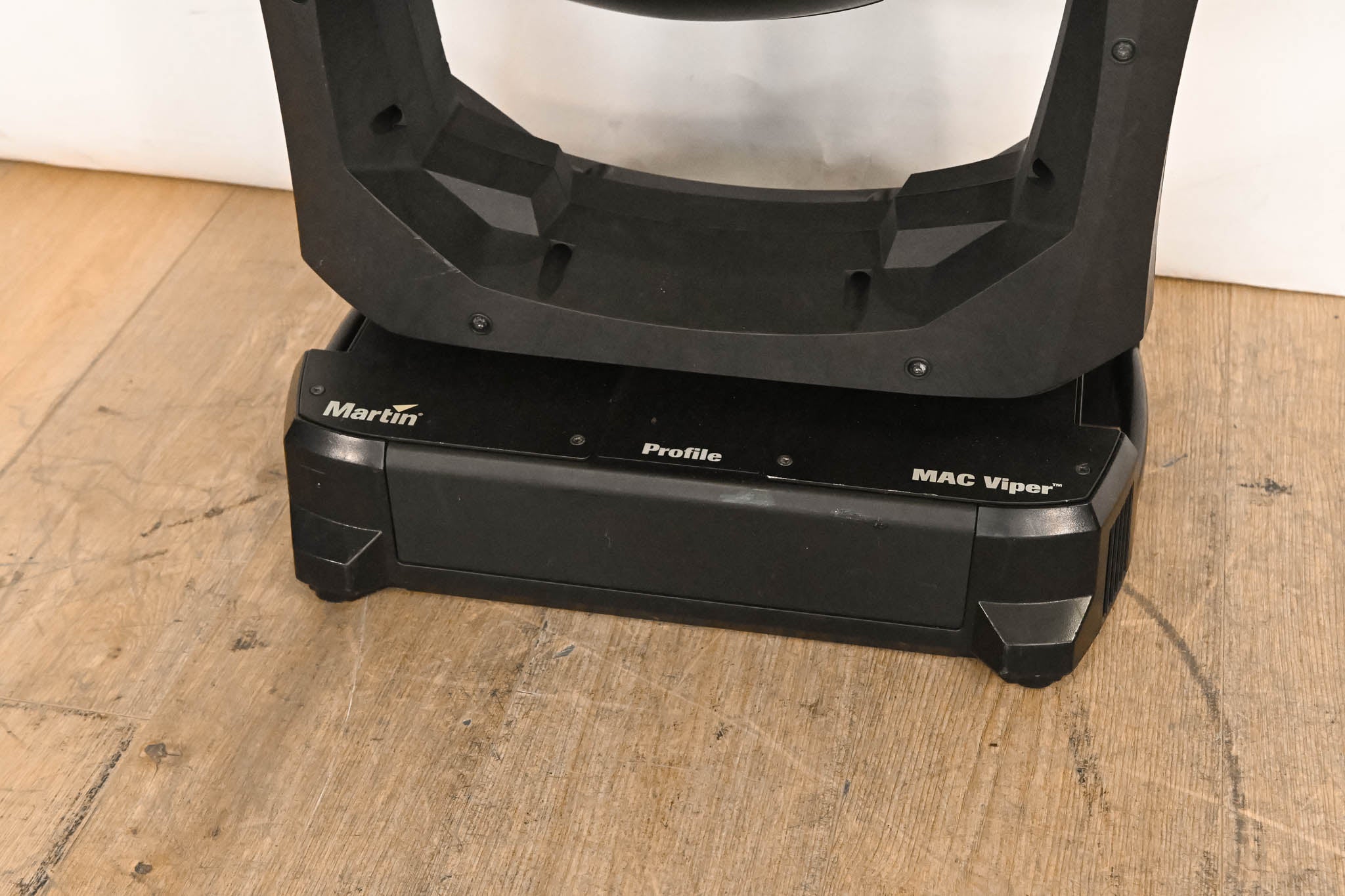 Martin MAC Viper Profile High Output Discharge-Based Moving Light