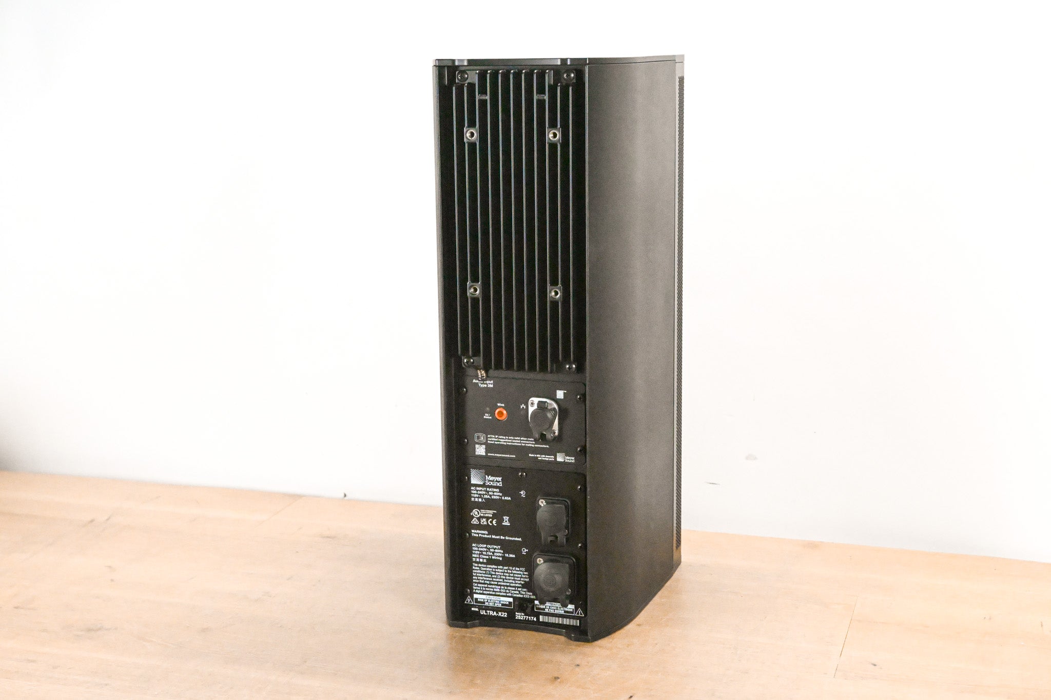 Meyer Sound Ultra-X22 Narrow Coverage Speaker (PAIR) w/ 3M Digital Input