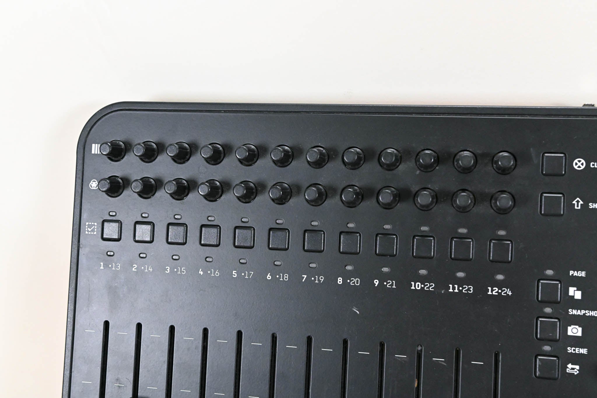 Jands Stage CL Compact Lighting Console