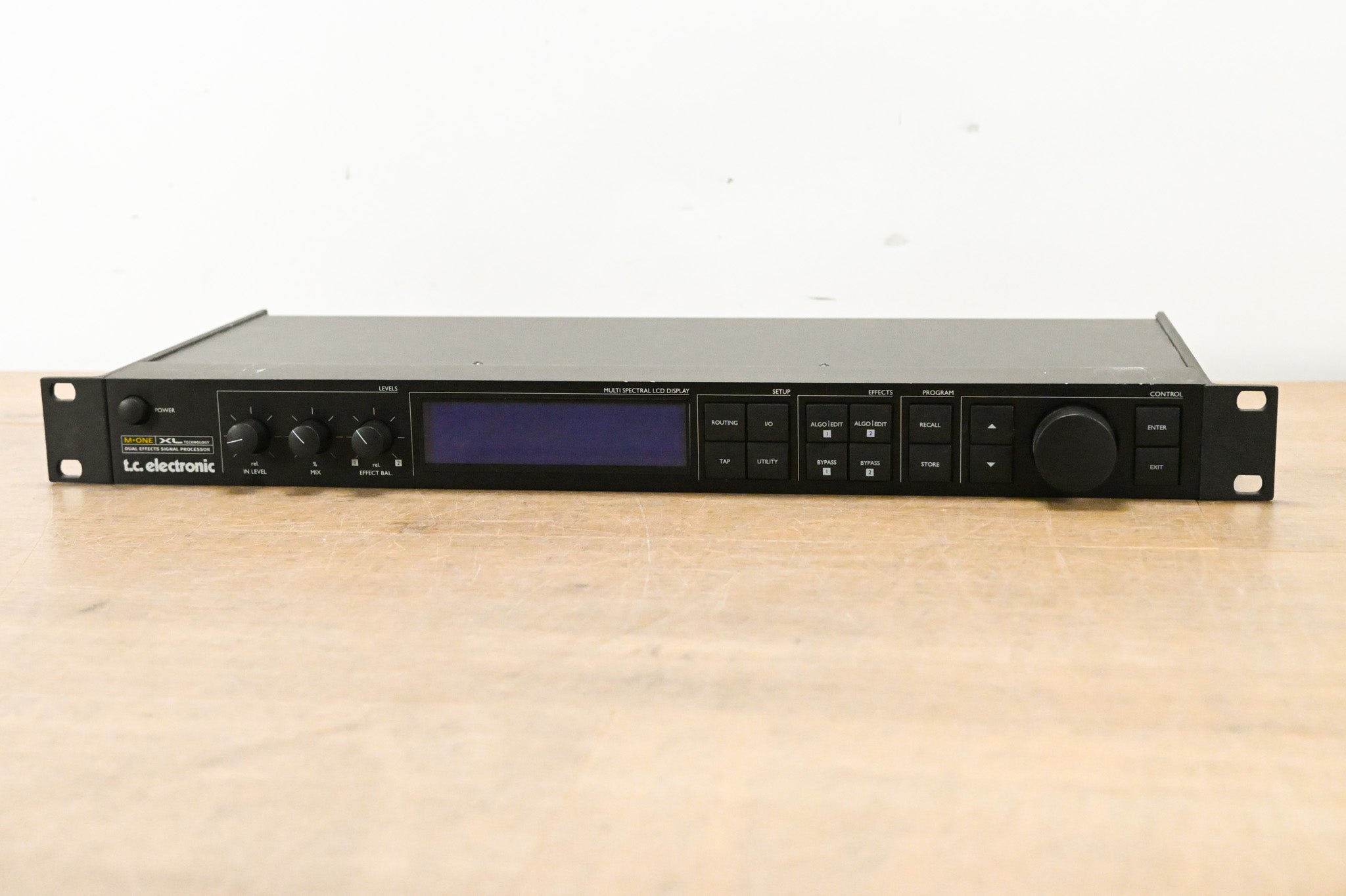 TC Electronic M-ONE XL Dual-Engine Effects Processor