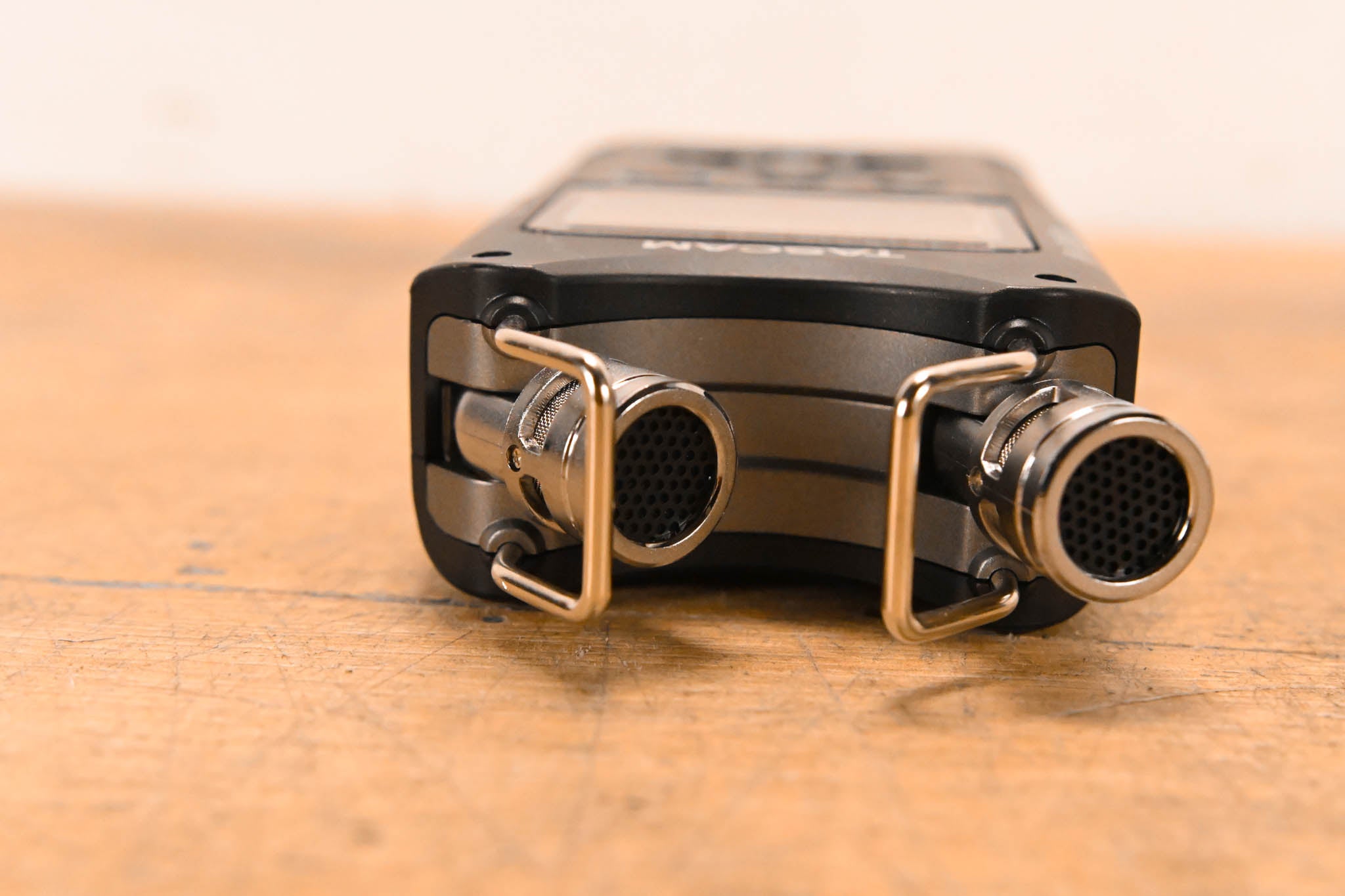 TASCAM DR-40 Handheld 4-Track Recorder