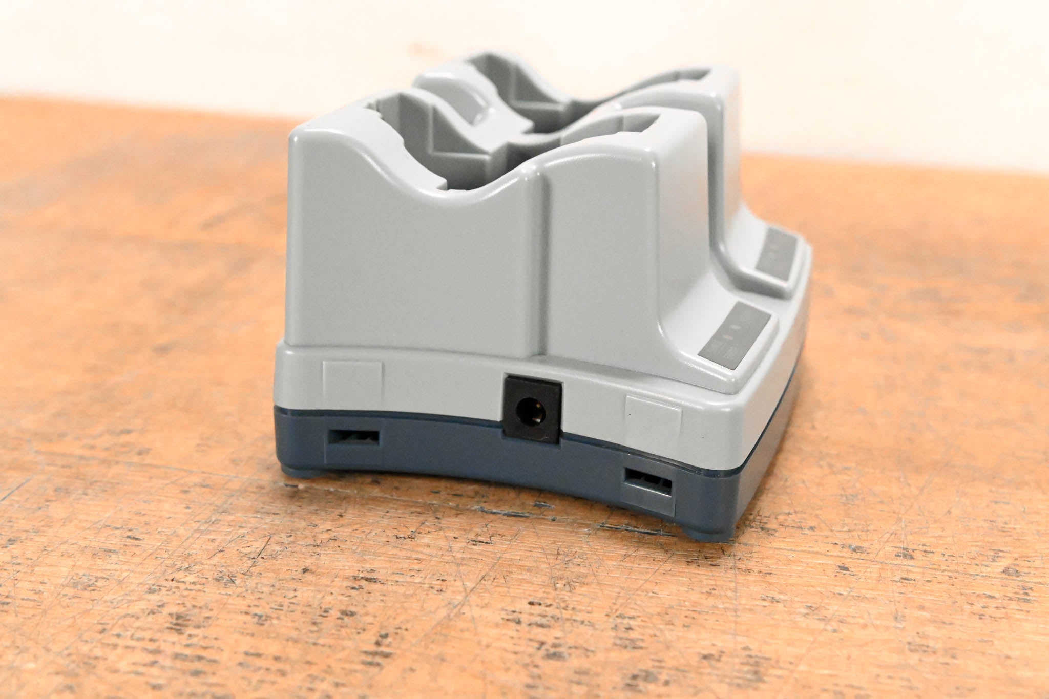 Sennheiser L 2015 Charging Station (NO POWER SUPPLY)