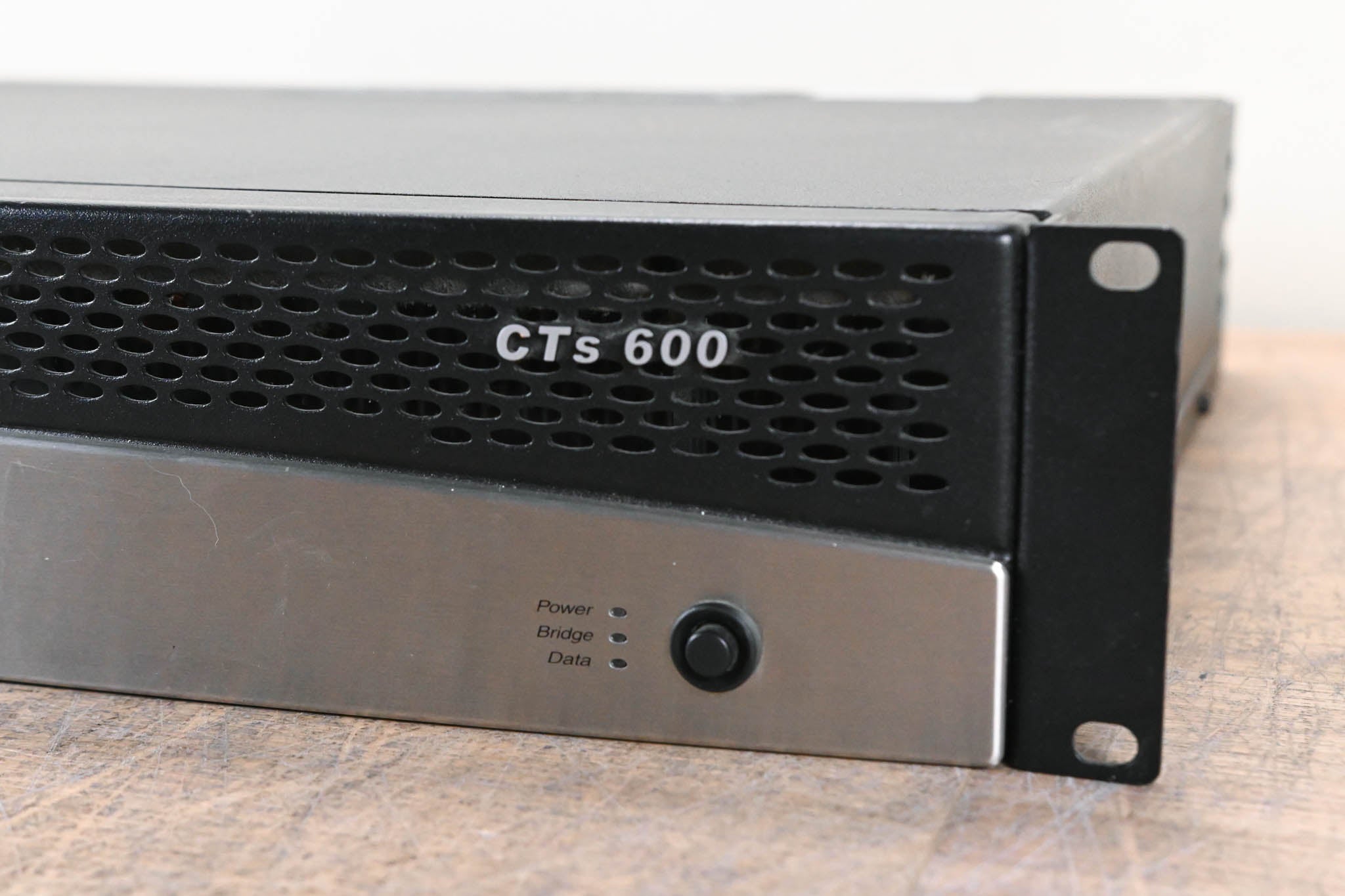 Crown CTs 600 2-Channel Power Amplifier