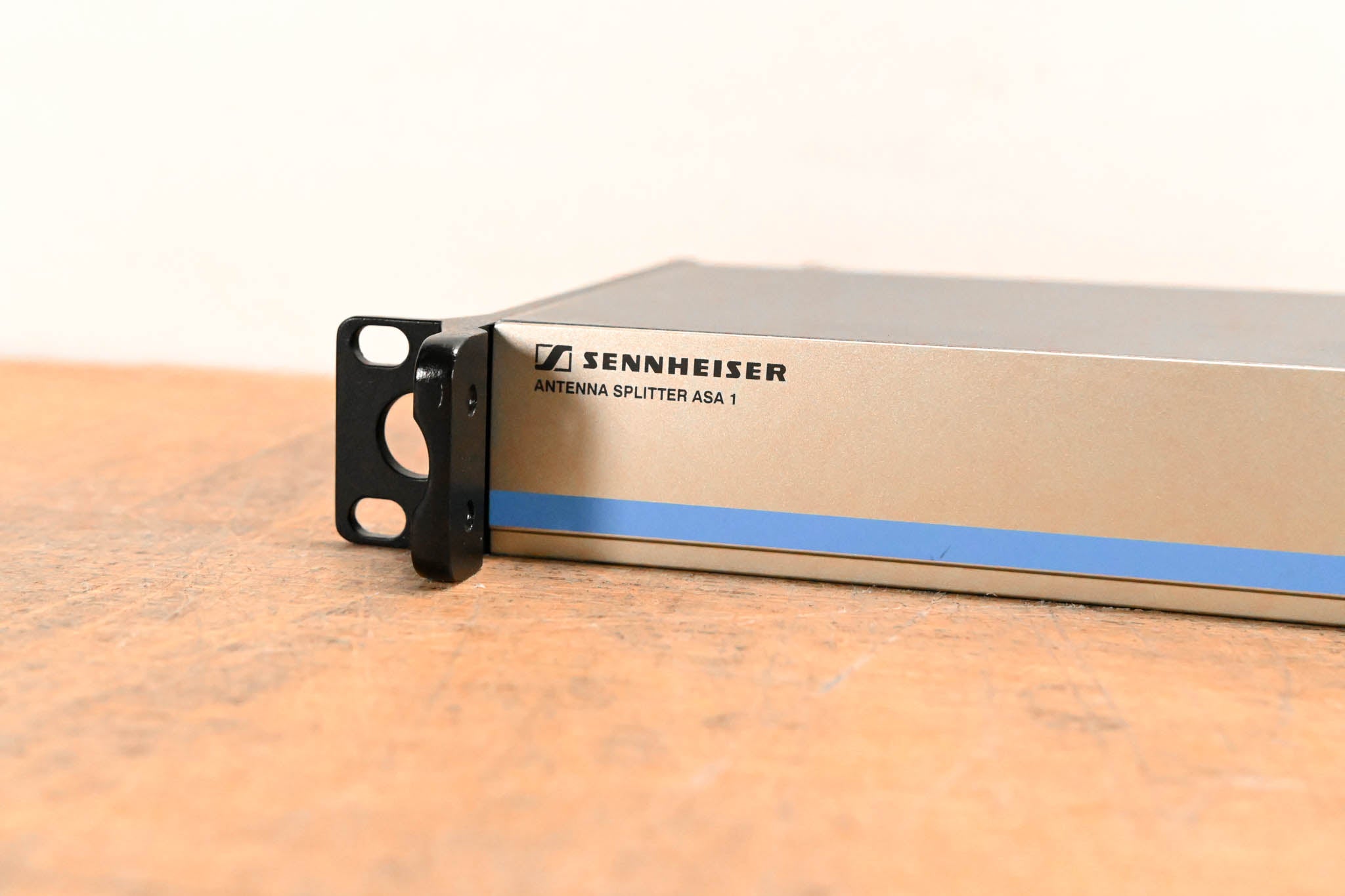 Sennheiser ASA 1 Active Antenna Splitter - 500-870 MHz (NO POWER SUPPLY)