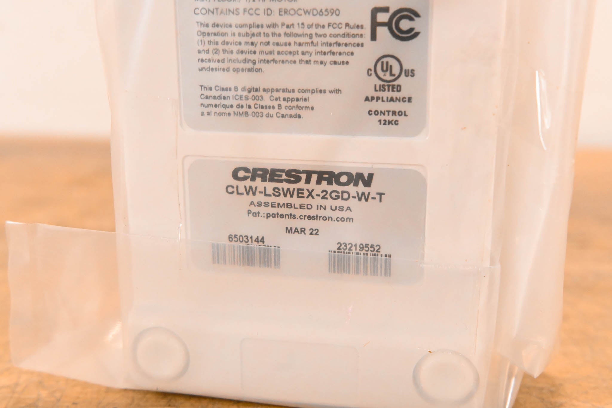 Crestron CLW-LSWEX-2GD-W-T Dual-Channel Wireless Lamp Switch